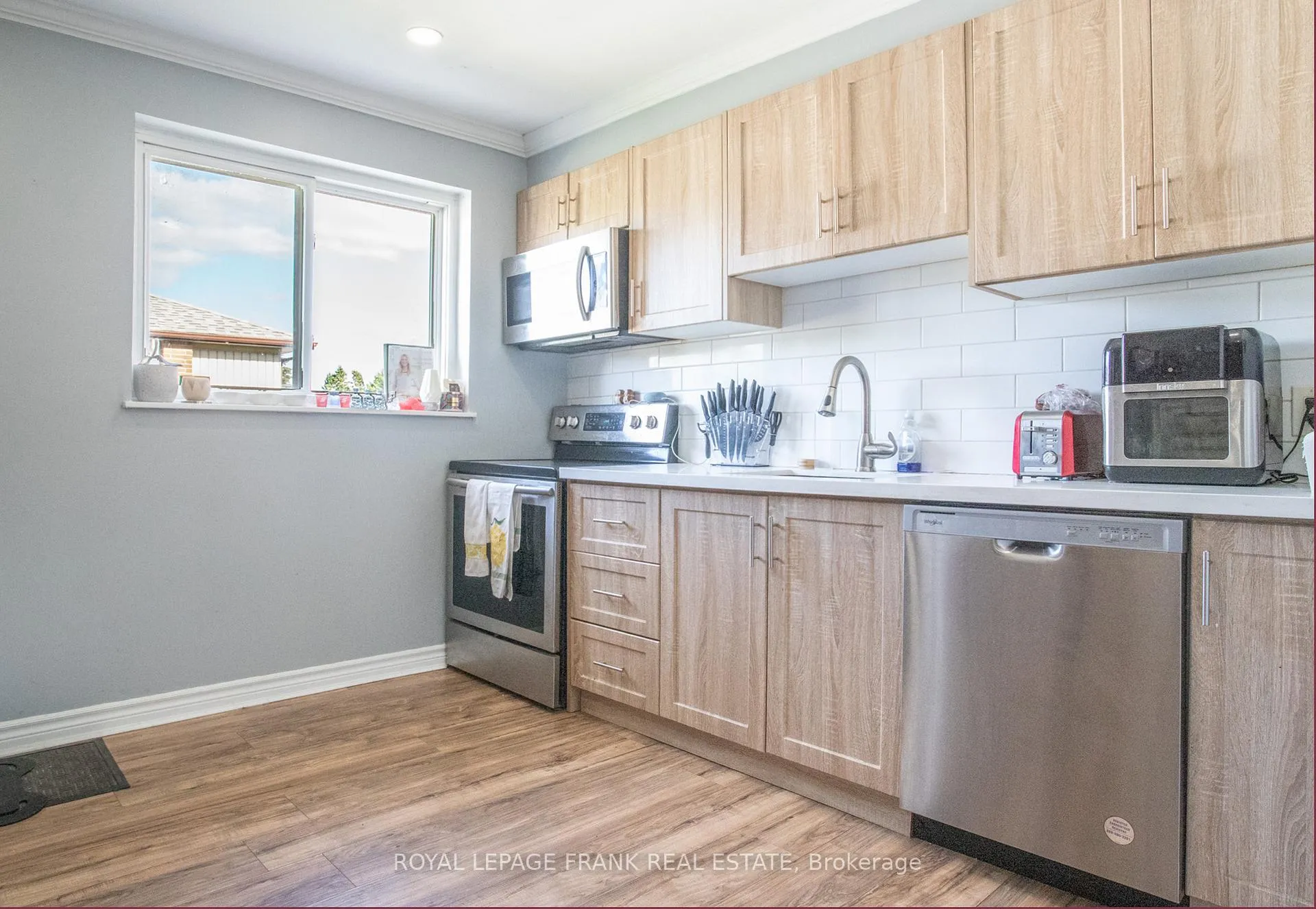 Photo 24 of 1030 Ravine Road, Oshawa, Lakeview — HOMEH