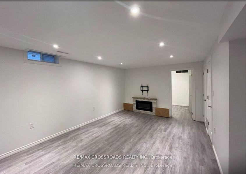 Photo 4 of Unit Bsmt, 374 Handley Crescent, Newmarket, Central Newmarket — HOMEH