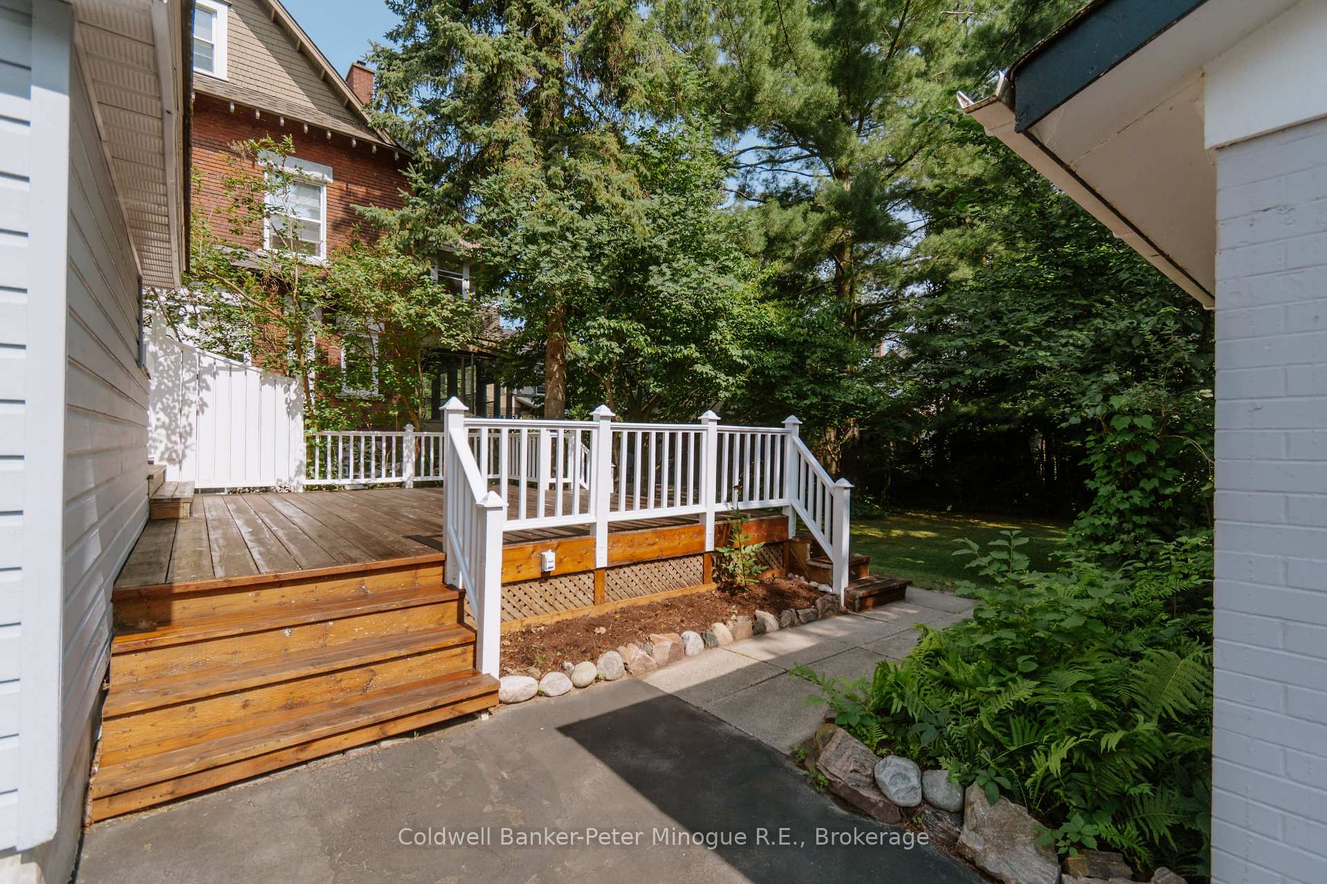 Photo 5 of 564 Copeland Street, North Bay, West End — HOMEH