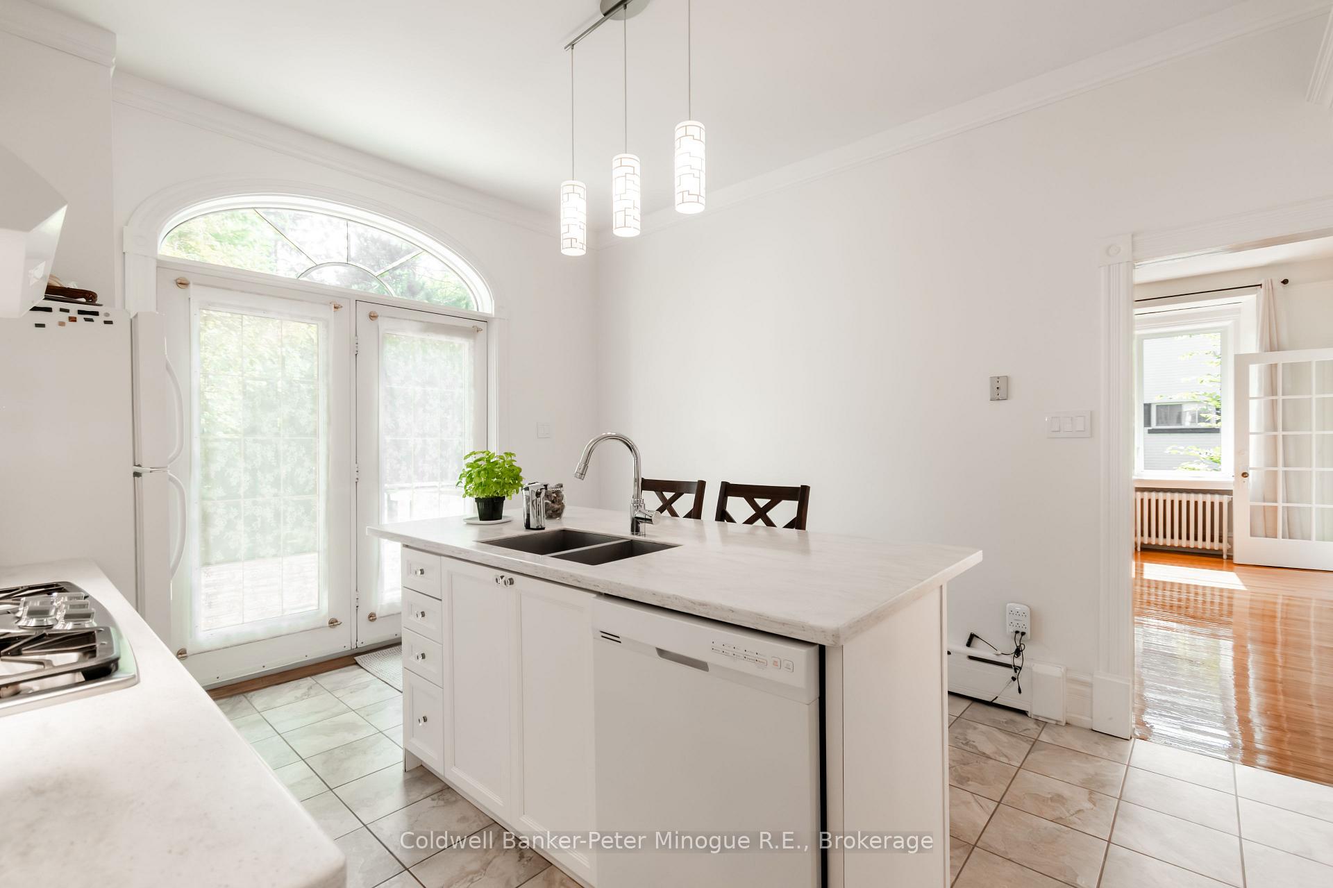 Photo 20 of 564 Copeland Street, North Bay, West End — HOMEH