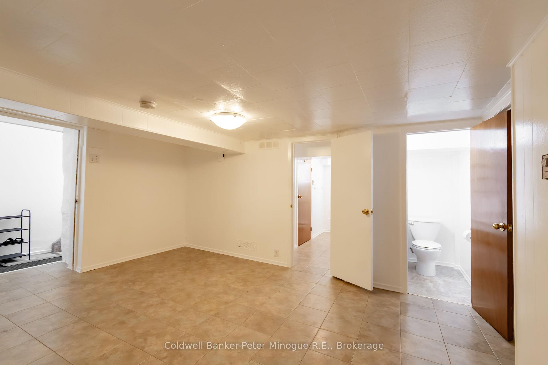 Photo 36 of 564 Copeland Street, North Bay, West End — HOMEH