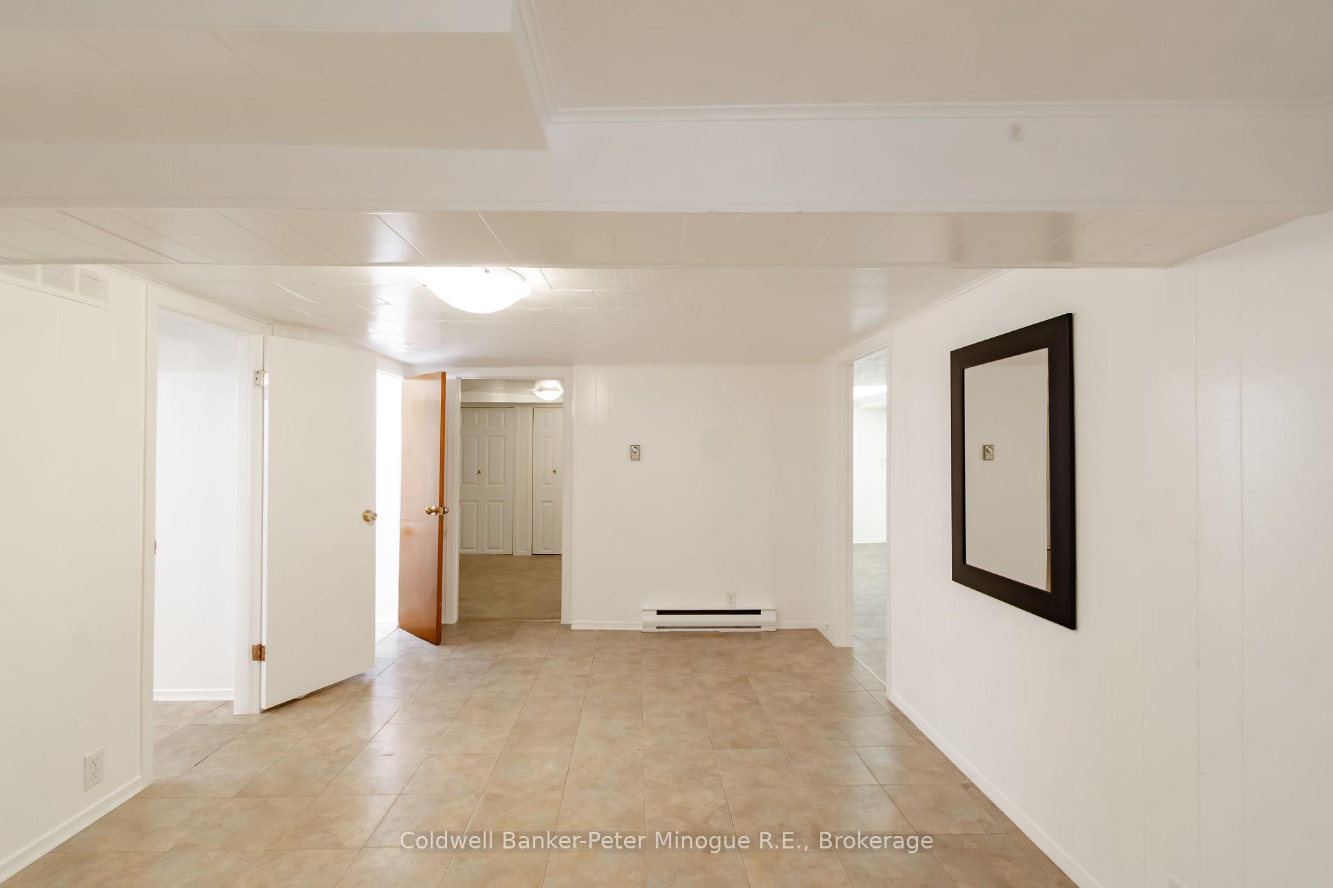 Photo 39 of 564 Copeland Street, North Bay, West End — HOMEH
