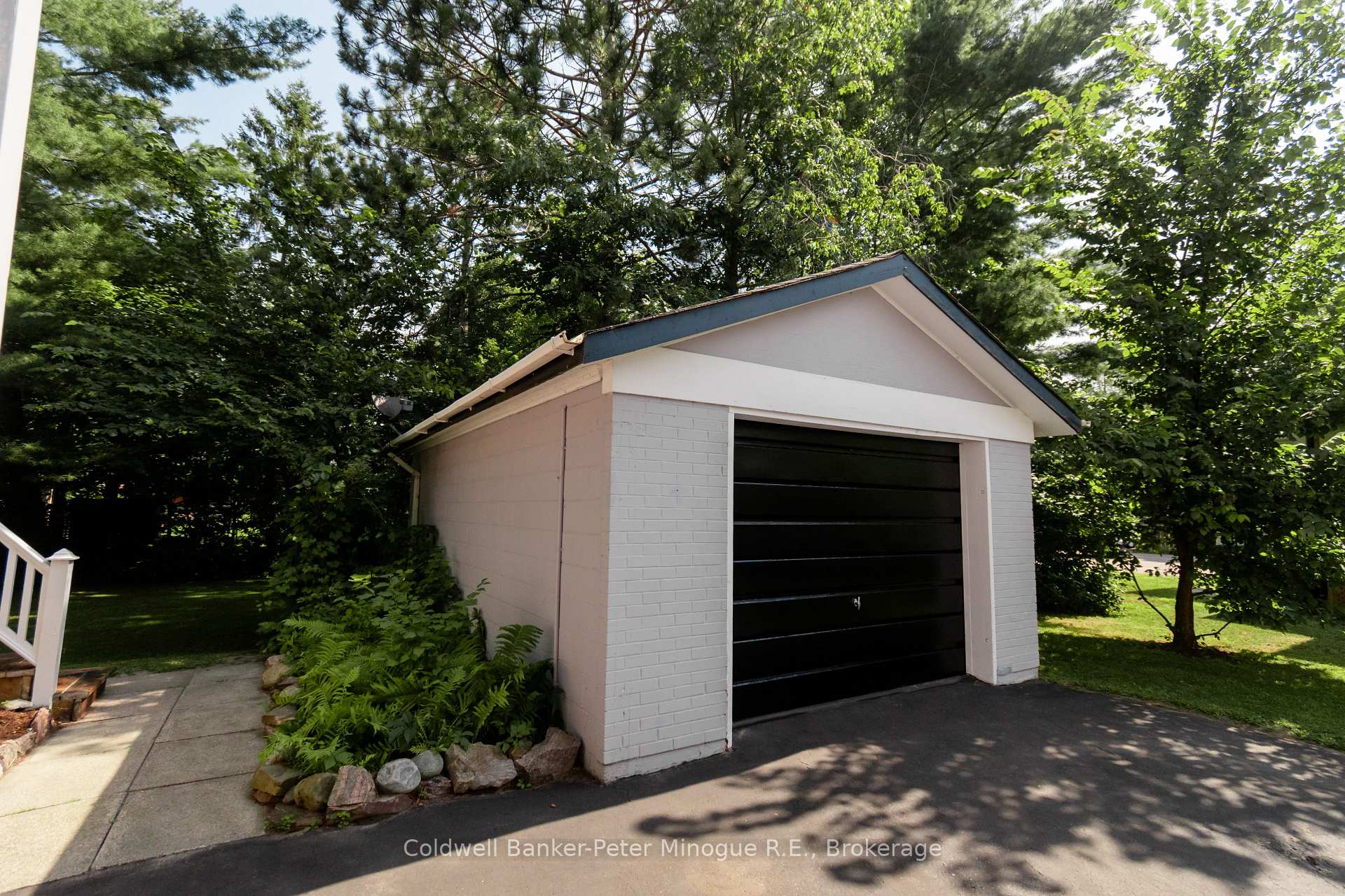 Photo 46 of 564 Copeland Street, North Bay, West End — HOMEH