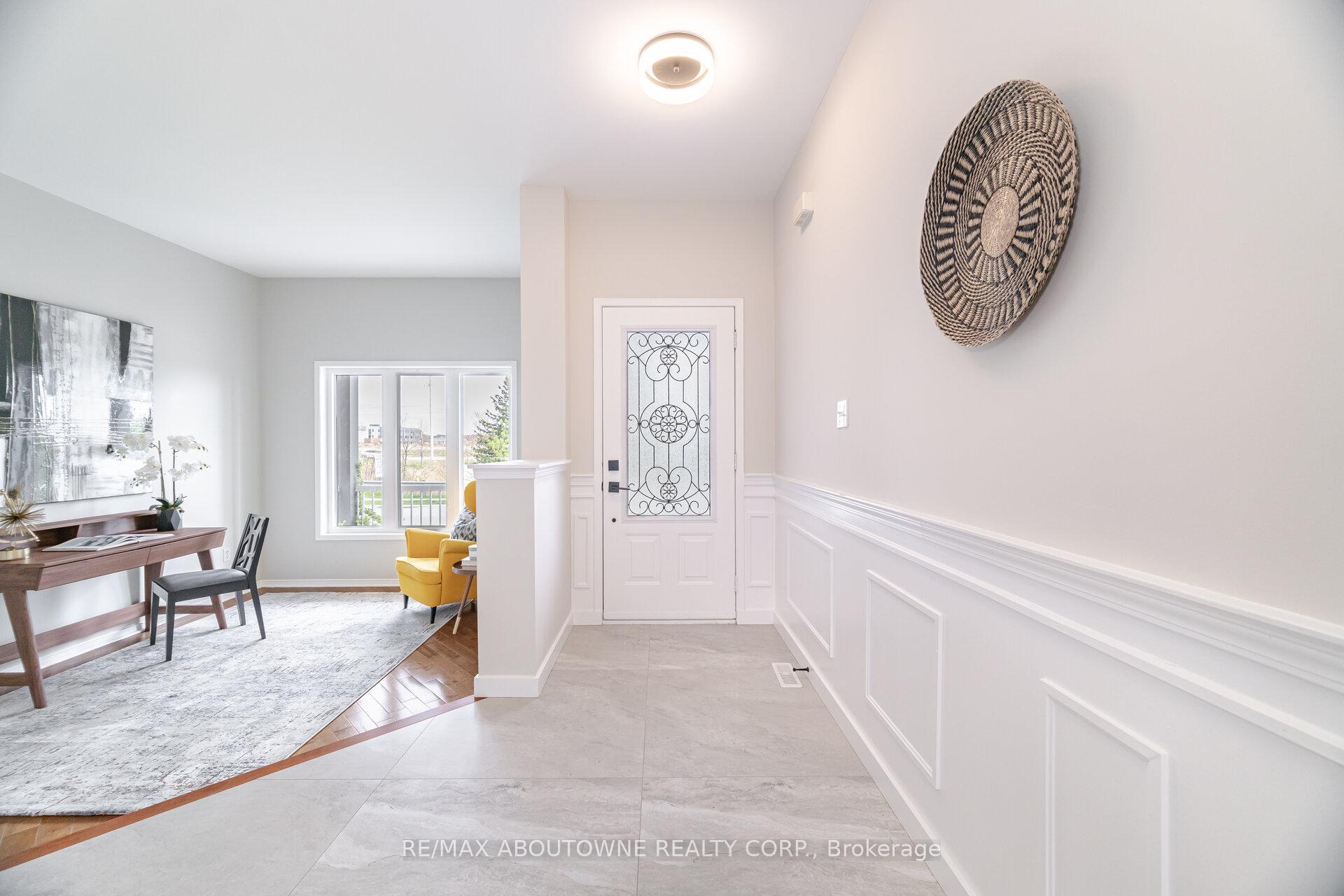 Photo 5 of 1046 Holdsworth Crescent, Milton, Coates — HOMEH