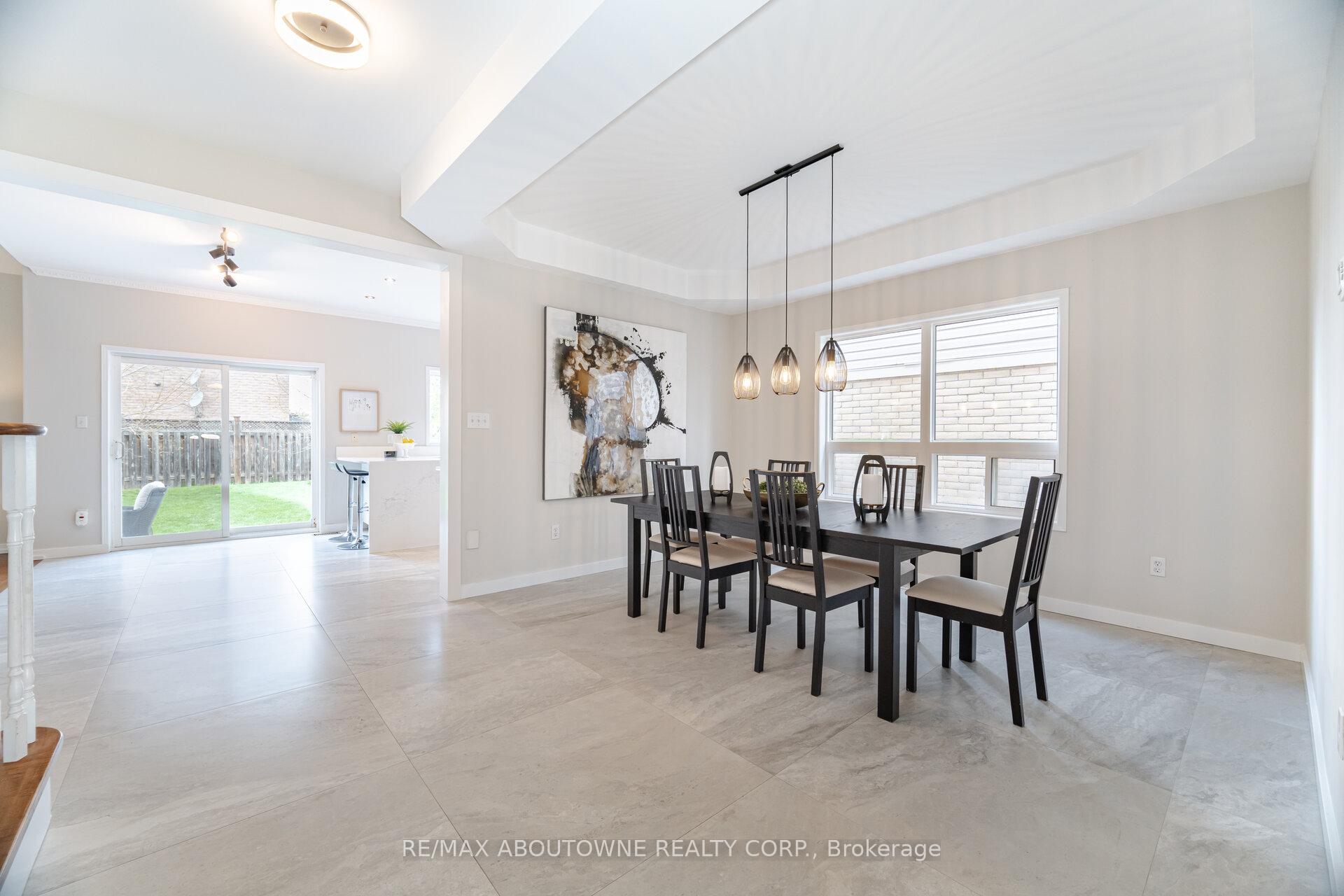 Photo 12 of 1046 Holdsworth Crescent, Milton, Coates — HOMEH