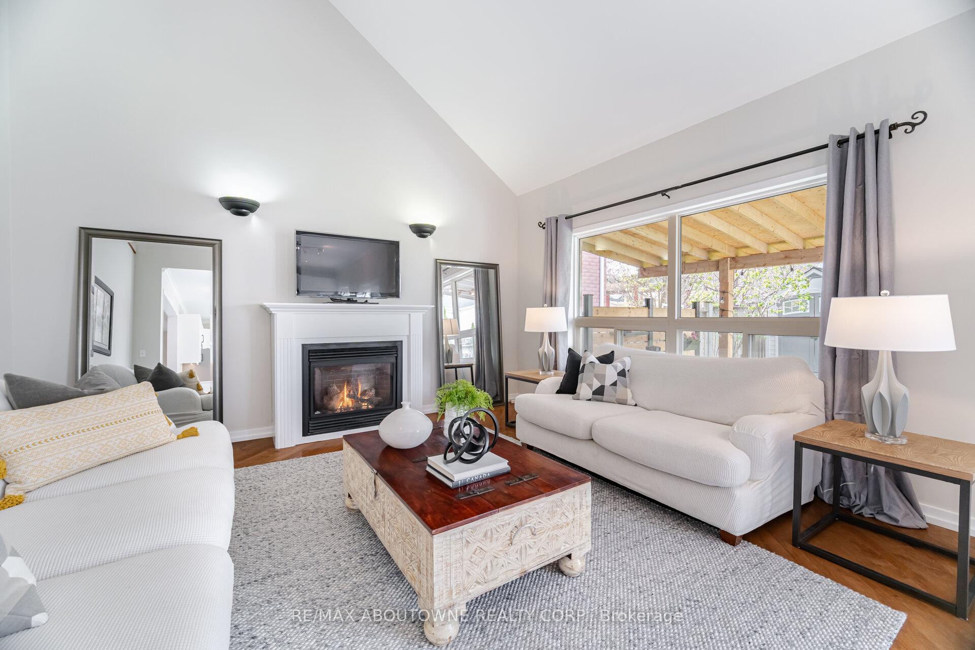 Photo 20 of 1046 Holdsworth Crescent, Milton, Coates — HOMEH