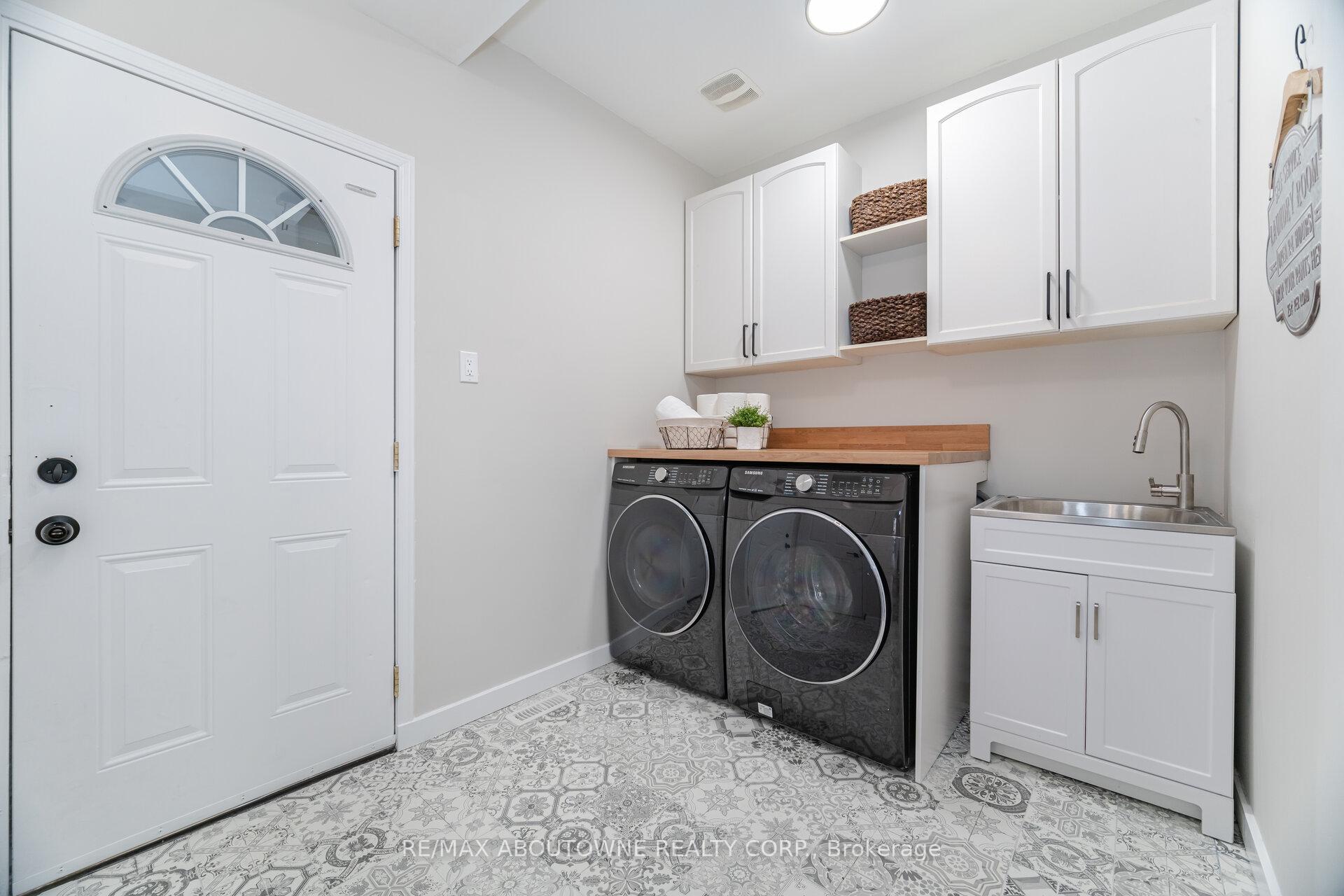 Photo 23 of 1046 Holdsworth Crescent, Milton, Coates — HOMEH