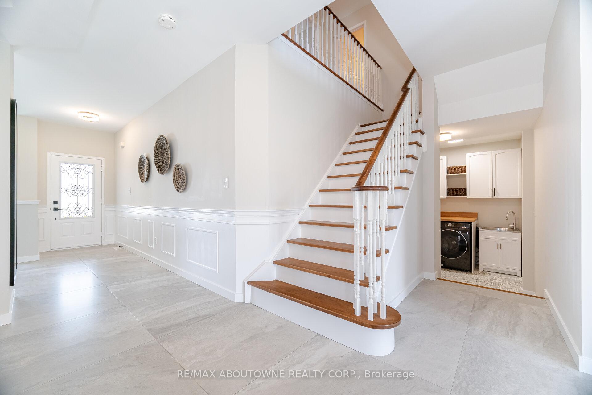 Photo 24 of 1046 Holdsworth Crescent, Milton, Coates — HOMEH