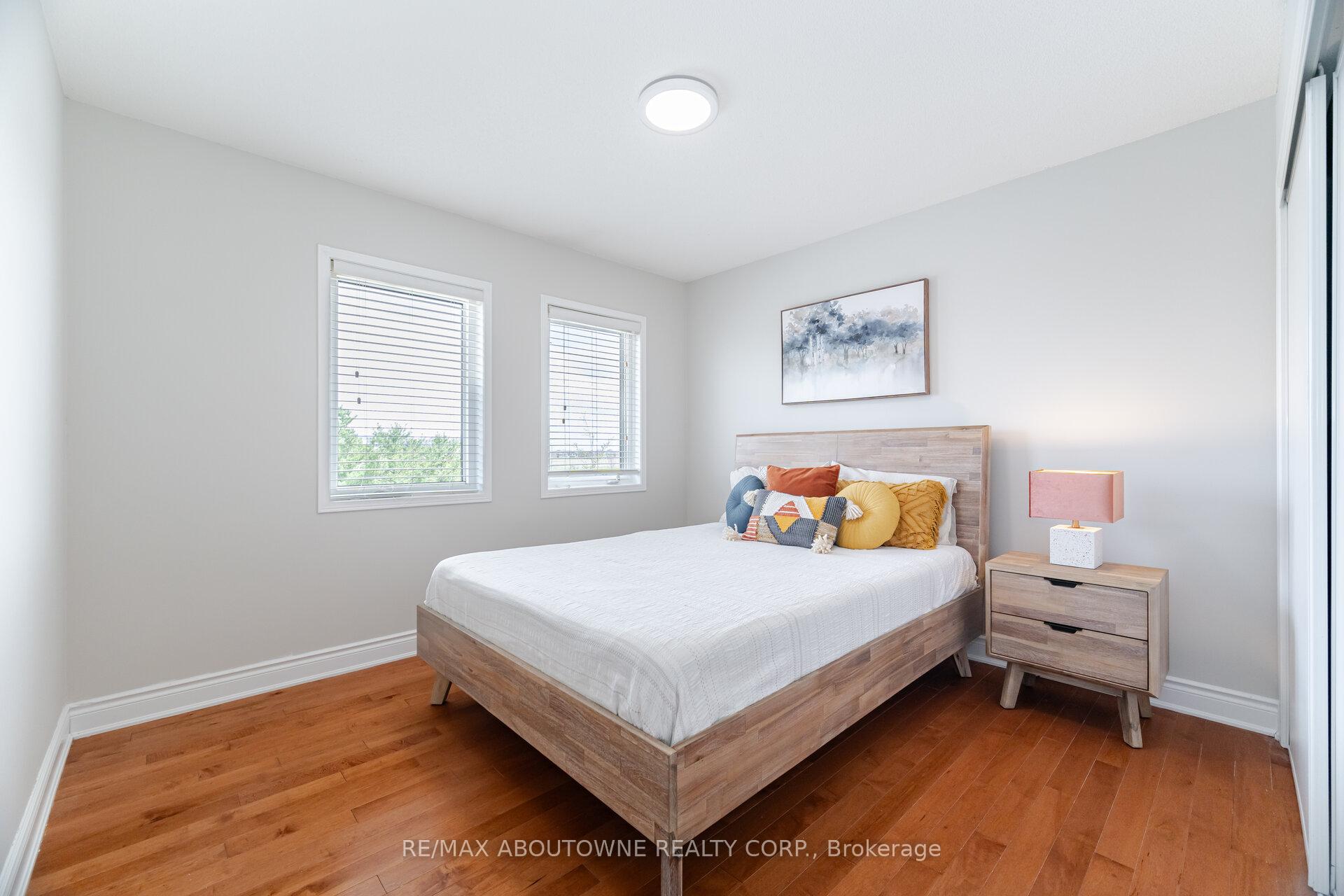 Photo 33 of 1046 Holdsworth Crescent, Milton, Coates — HOMEH