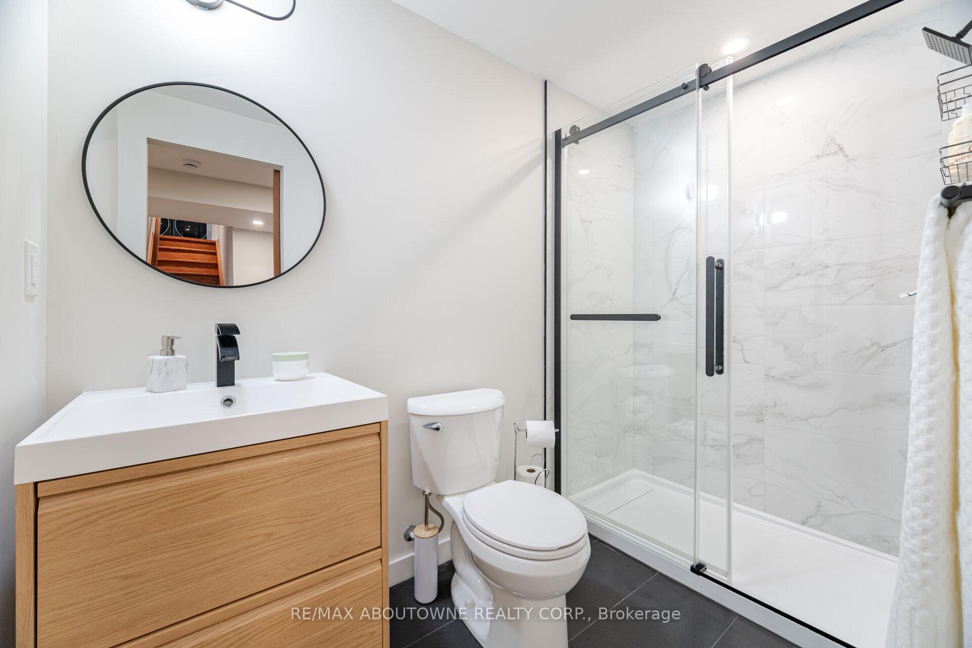 Photo 42 of 1046 Holdsworth Crescent, Milton, Coates — HOMEH