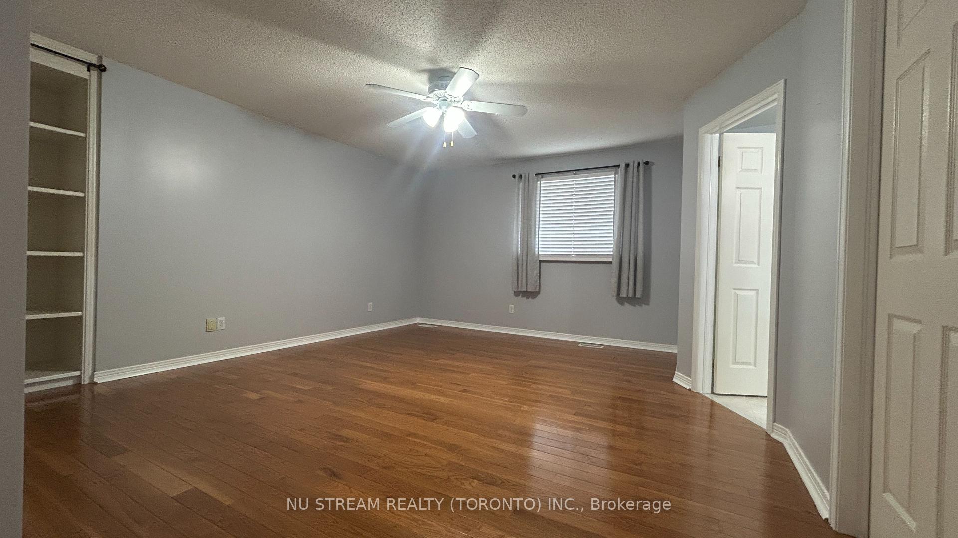 Photo 10 of 217 Conestoga Court, Oshawa, Samac — HOMEH