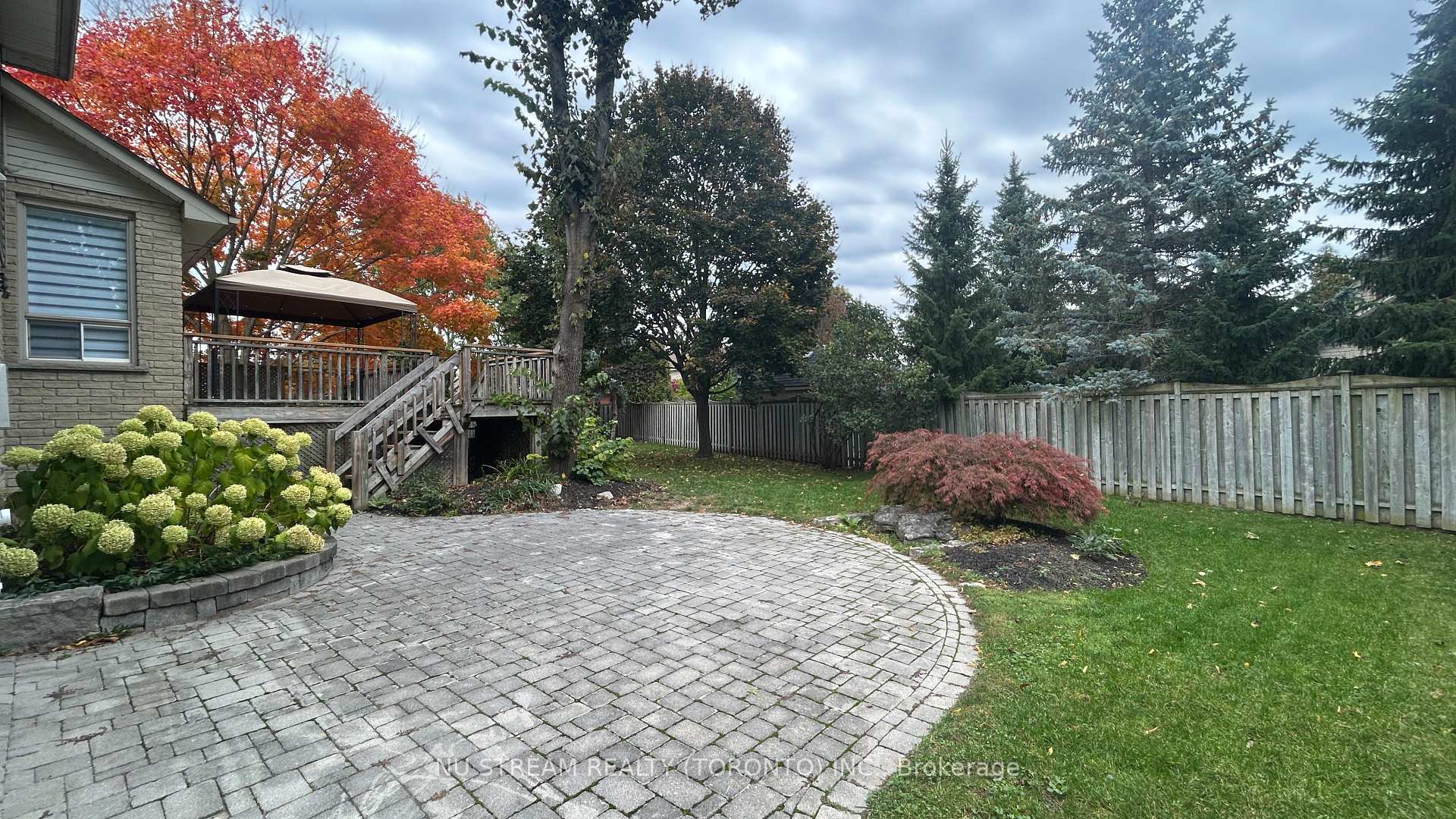 Photo 27 of 217 Conestoga Court, Oshawa, Samac — HOMEH