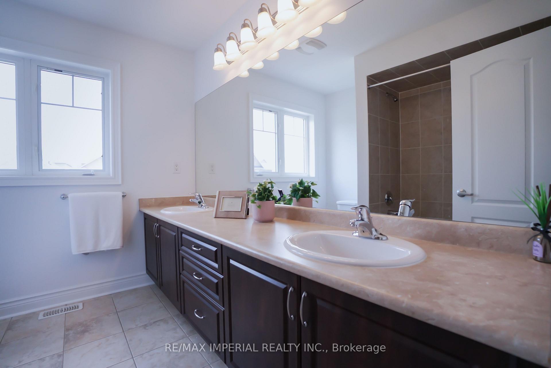 Photo 18 of 369 Gilpin Drive, Newmarket, Woodland Hill — HOMEH