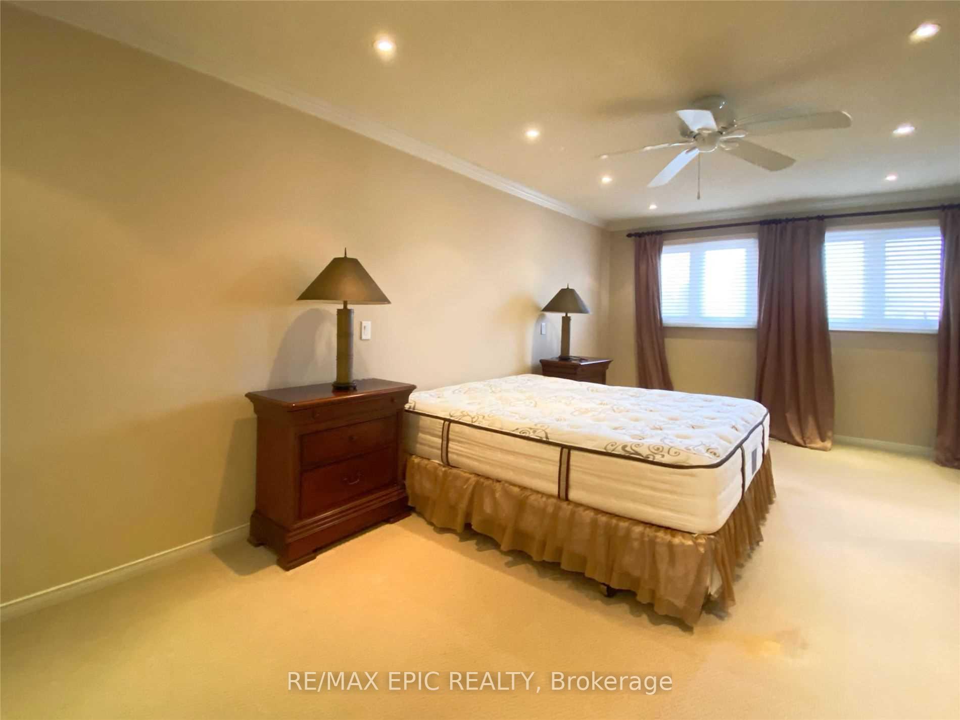 Photo 14 of 91 Brookshire Circle, Markham, Thornlea — HOMEH
