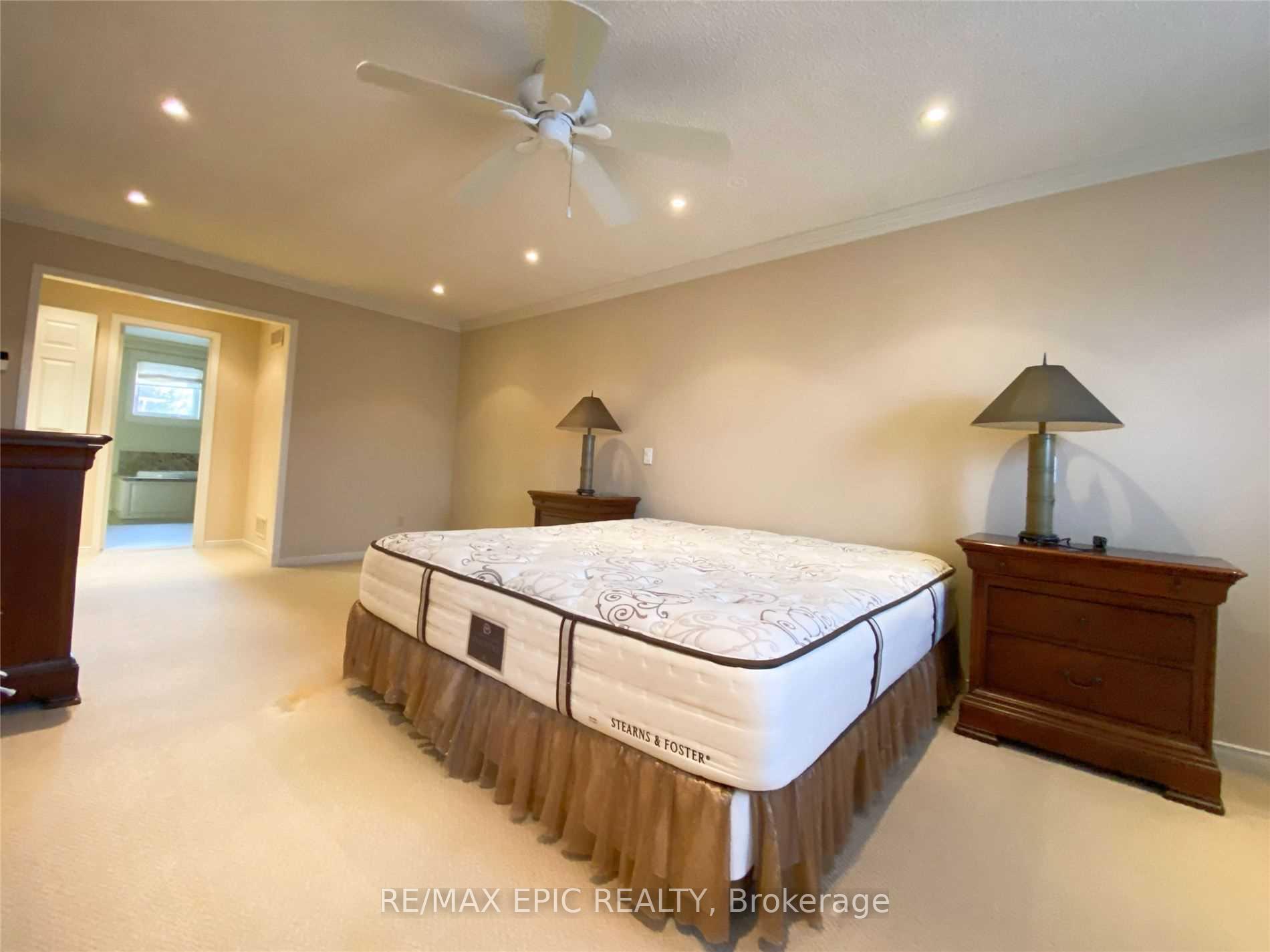 Photo 15 of 91 Brookshire Circle, Markham, Thornlea — HOMEH