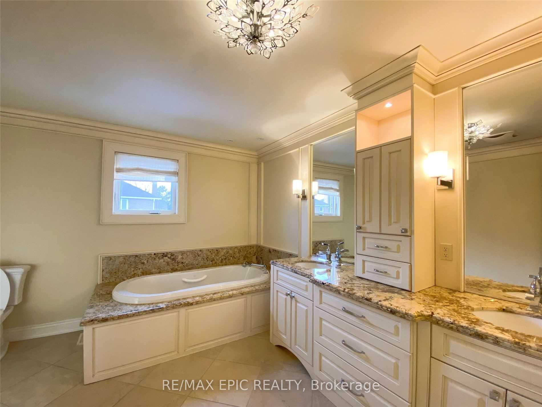 Photo 16 of 91 Brookshire Circle, Markham, Thornlea — HOMEH