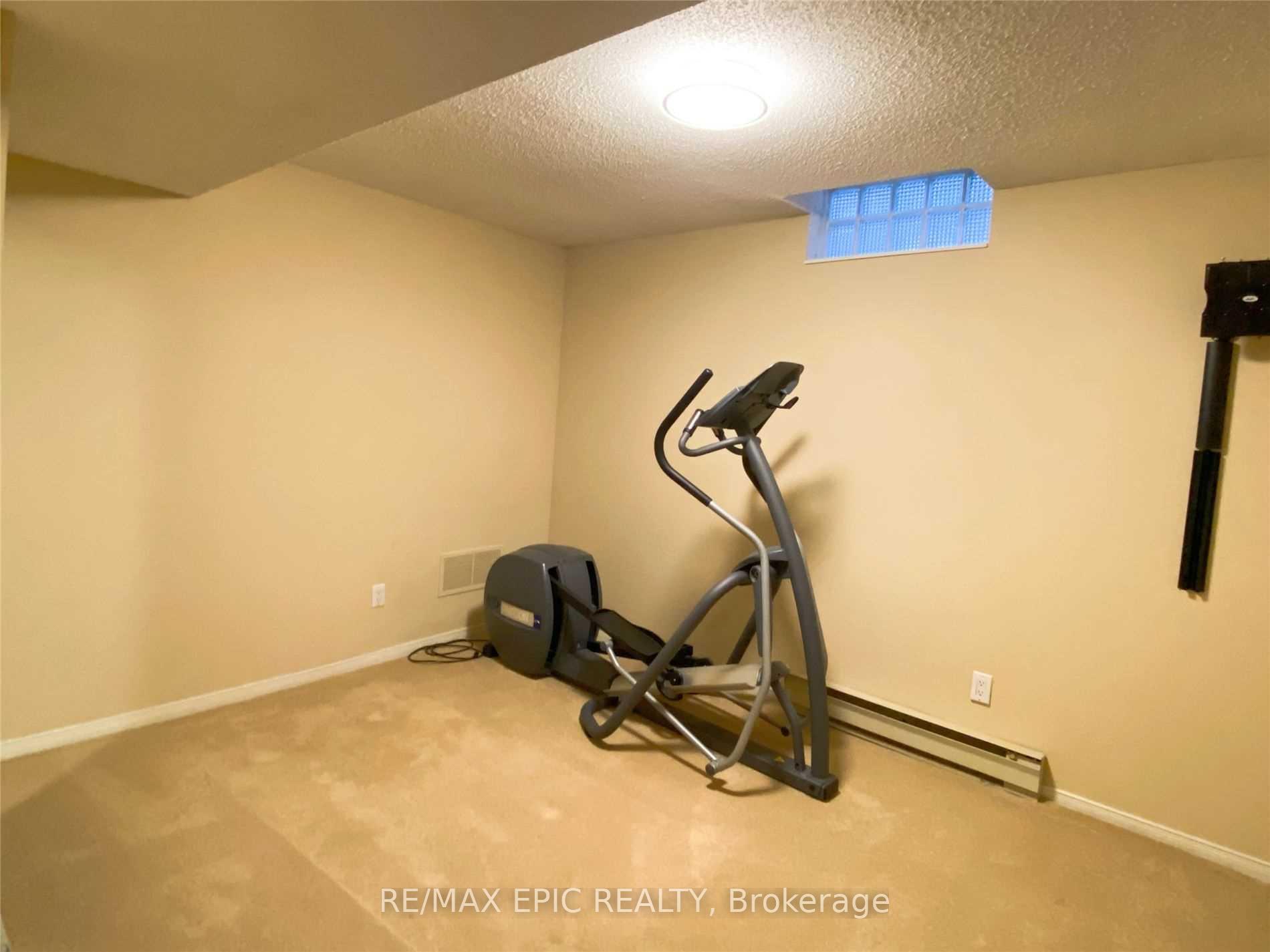 Photo 24 of 91 Brookshire Circle, Markham, Thornlea — HOMEH