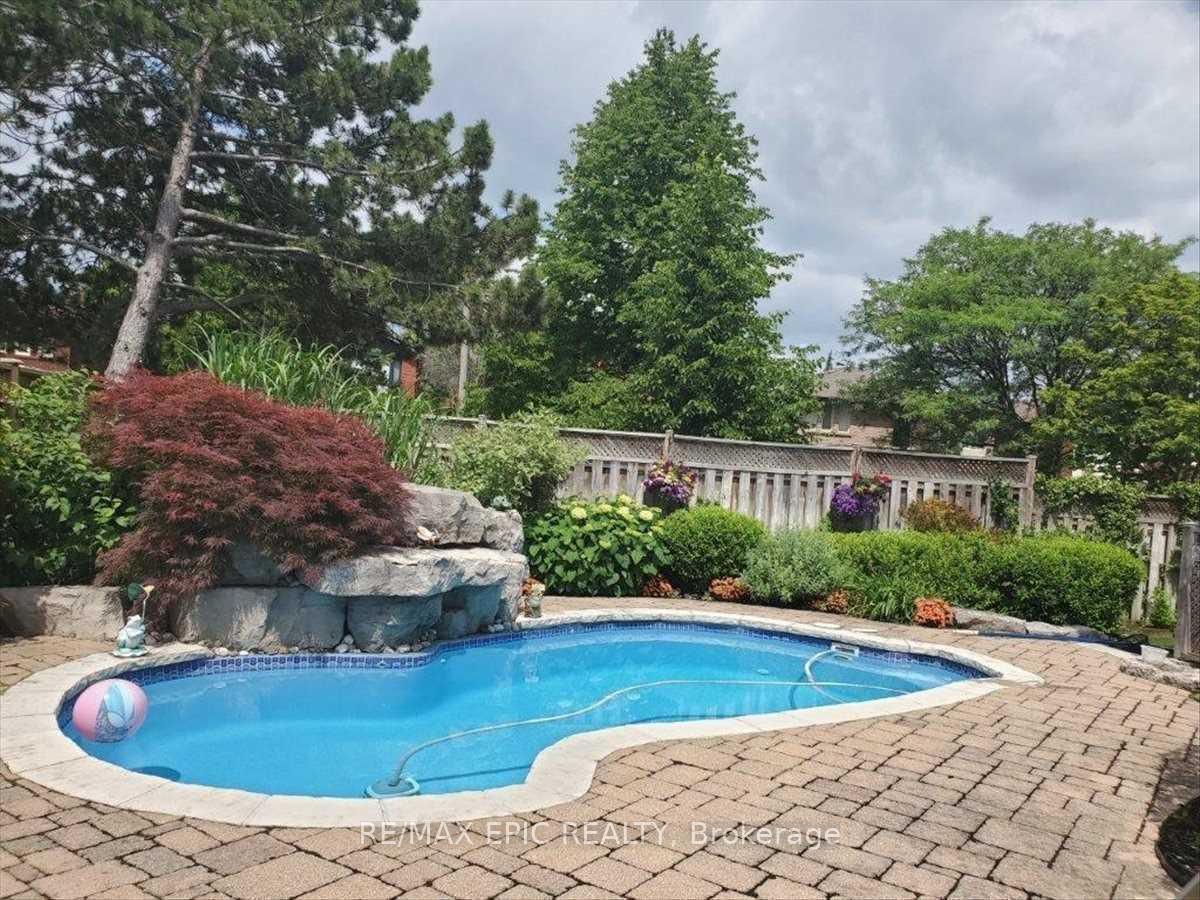 Photo 27 of 91 Brookshire Circle, Markham, Thornlea — HOMEH