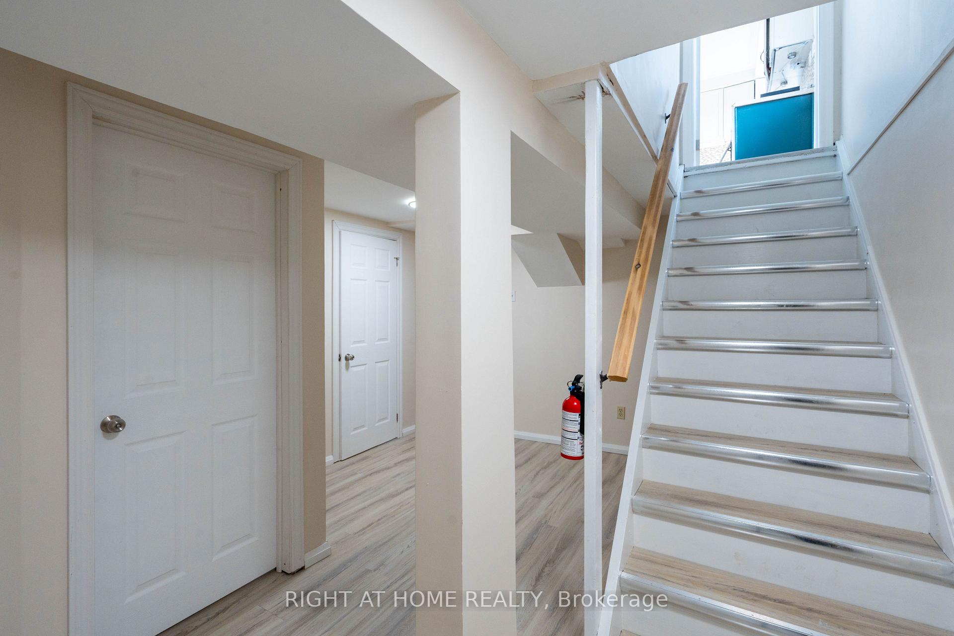 Photo 15 of 649 Balsam Crescent, Oshawa, Lakeview — HOMEH