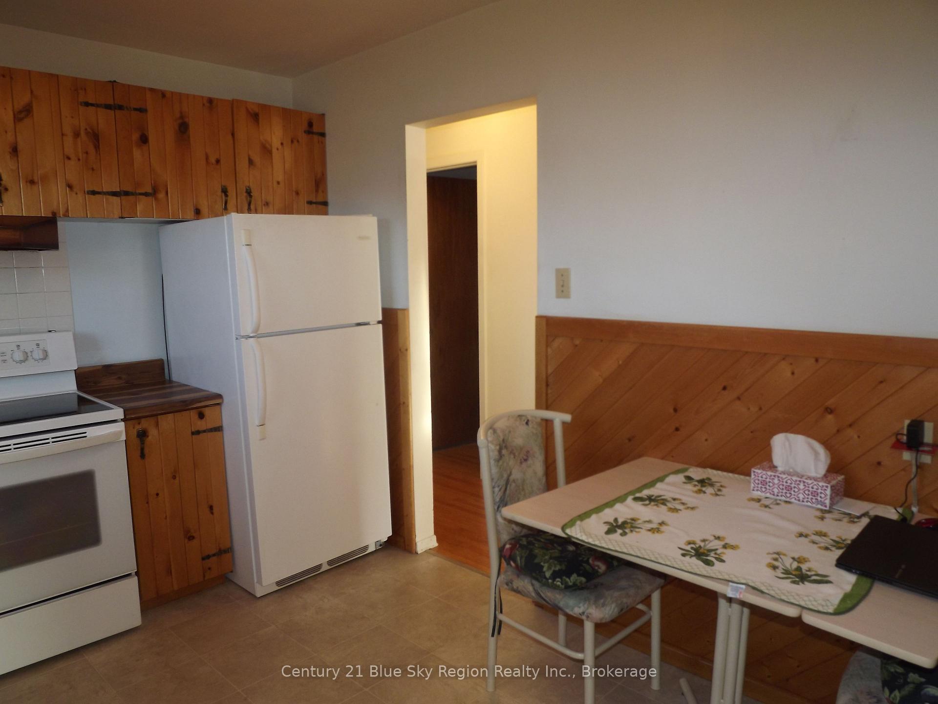Photo 4 of 76 Strathcona Drive, North Bay, Ferris — HOMEH