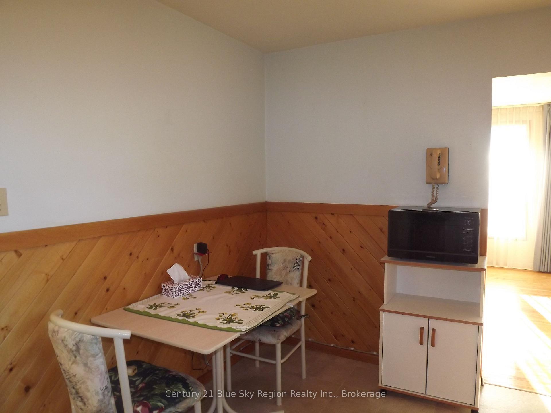Photo 5 of 76 Strathcona Drive, North Bay, Ferris — HOMEH