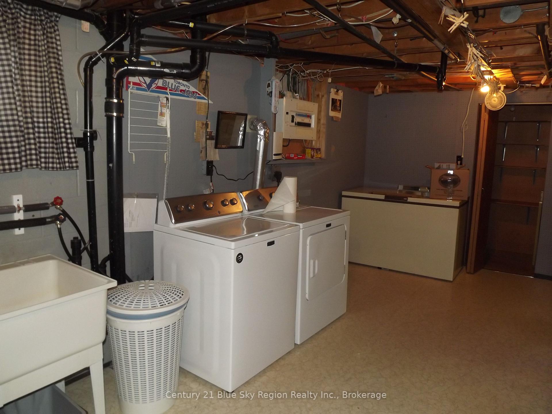 Photo 19 of 76 Strathcona Drive, North Bay, Ferris — HOMEH