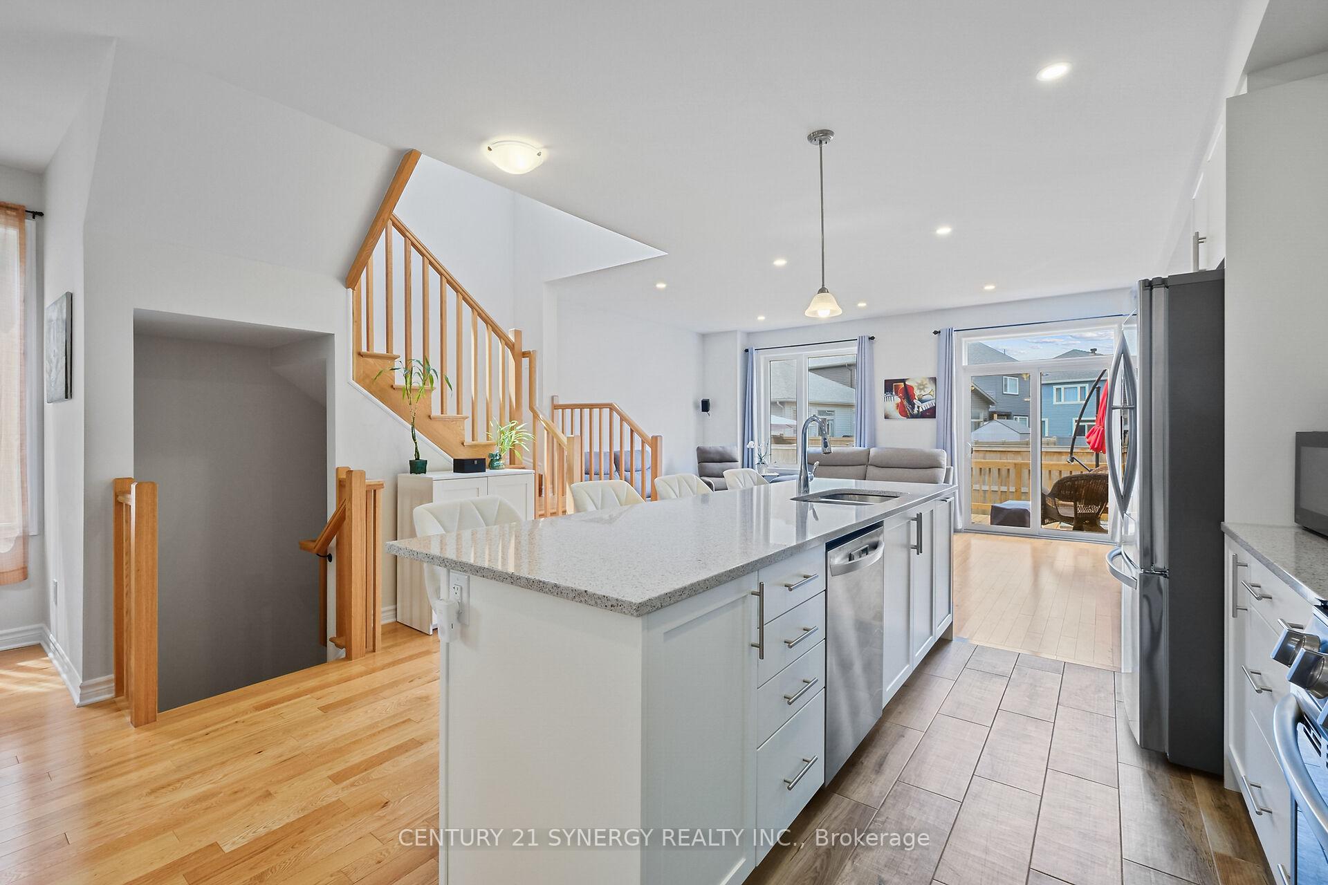 Photo 12 of 953 Socca Crescent, Ottawa, Notting Hill/Summerside — HOMEH