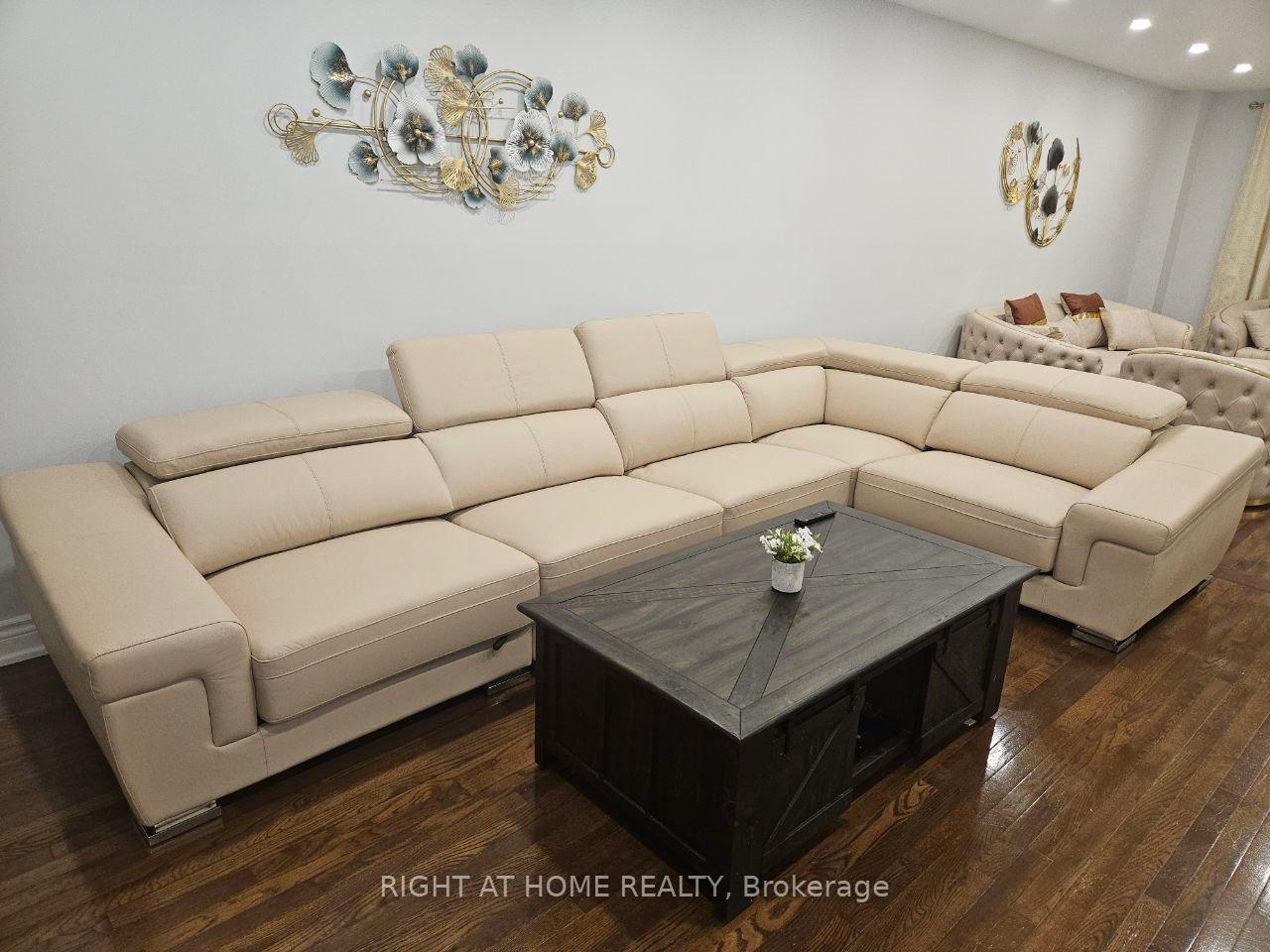 Photo 6 of 273 Mccaffrey Road, Newmarket, Glenway Estates — HOMEH