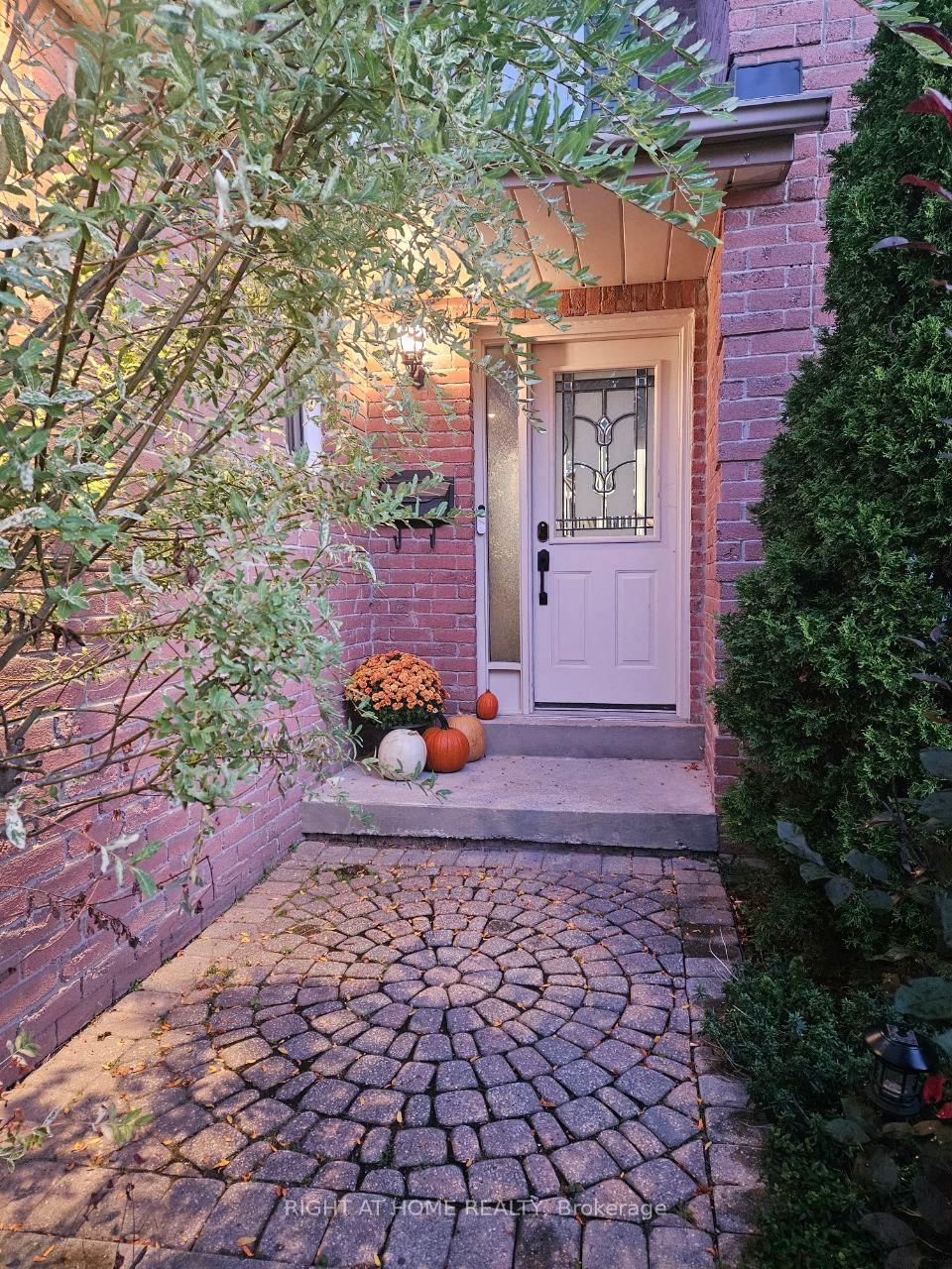 Photo 7 of 273 Mccaffrey Road, Newmarket, Glenway Estates — HOMEH