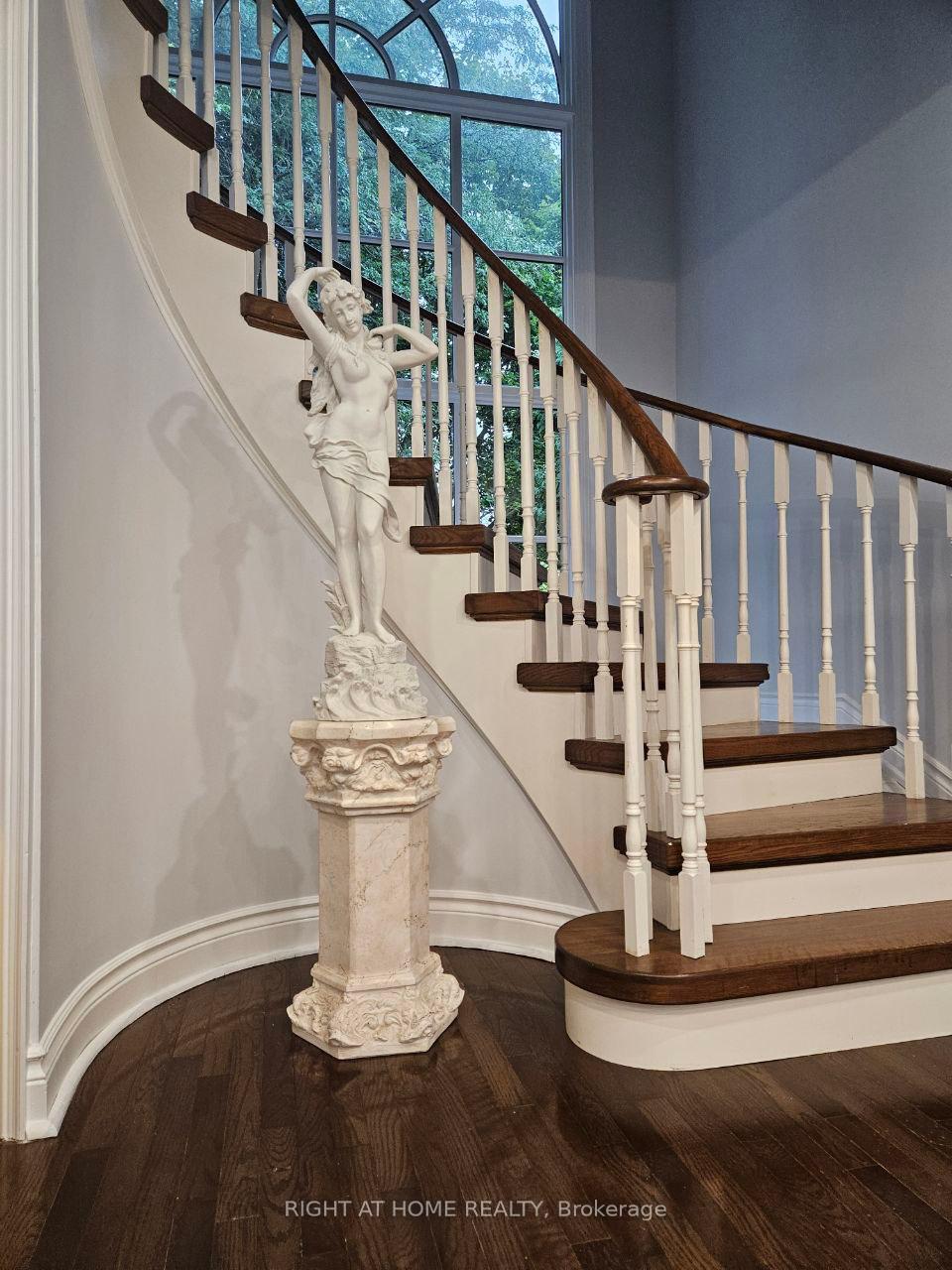 Photo 10 of 273 Mccaffrey Road, Newmarket, Glenway Estates — HOMEH