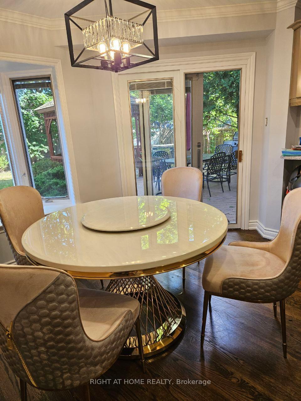 Photo 12 of 273 Mccaffrey Road, Newmarket, Glenway Estates — HOMEH