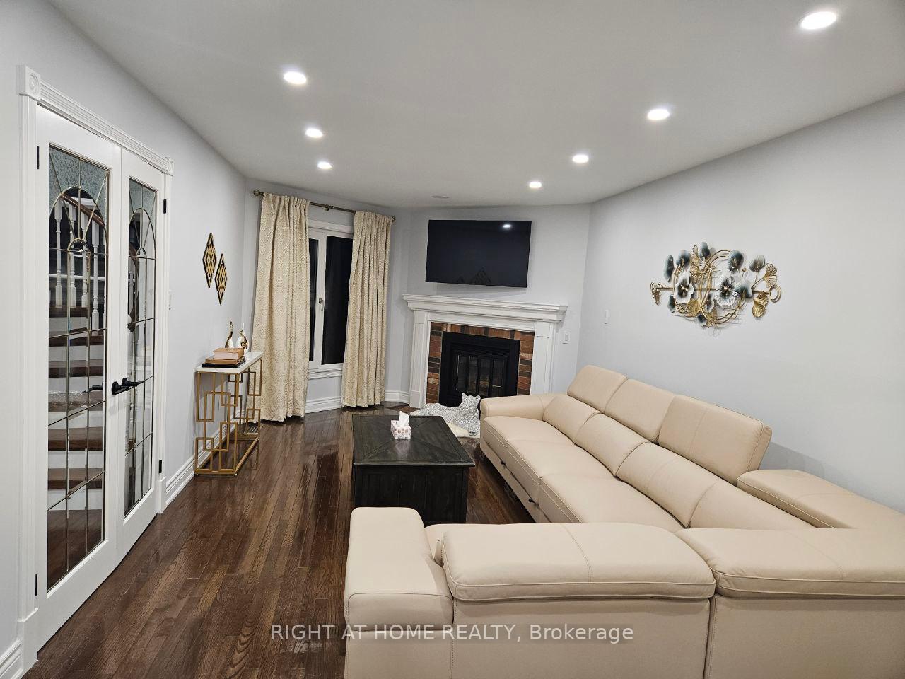 Photo 24 of 273 Mccaffrey Road, Newmarket, Glenway Estates — HOMEH