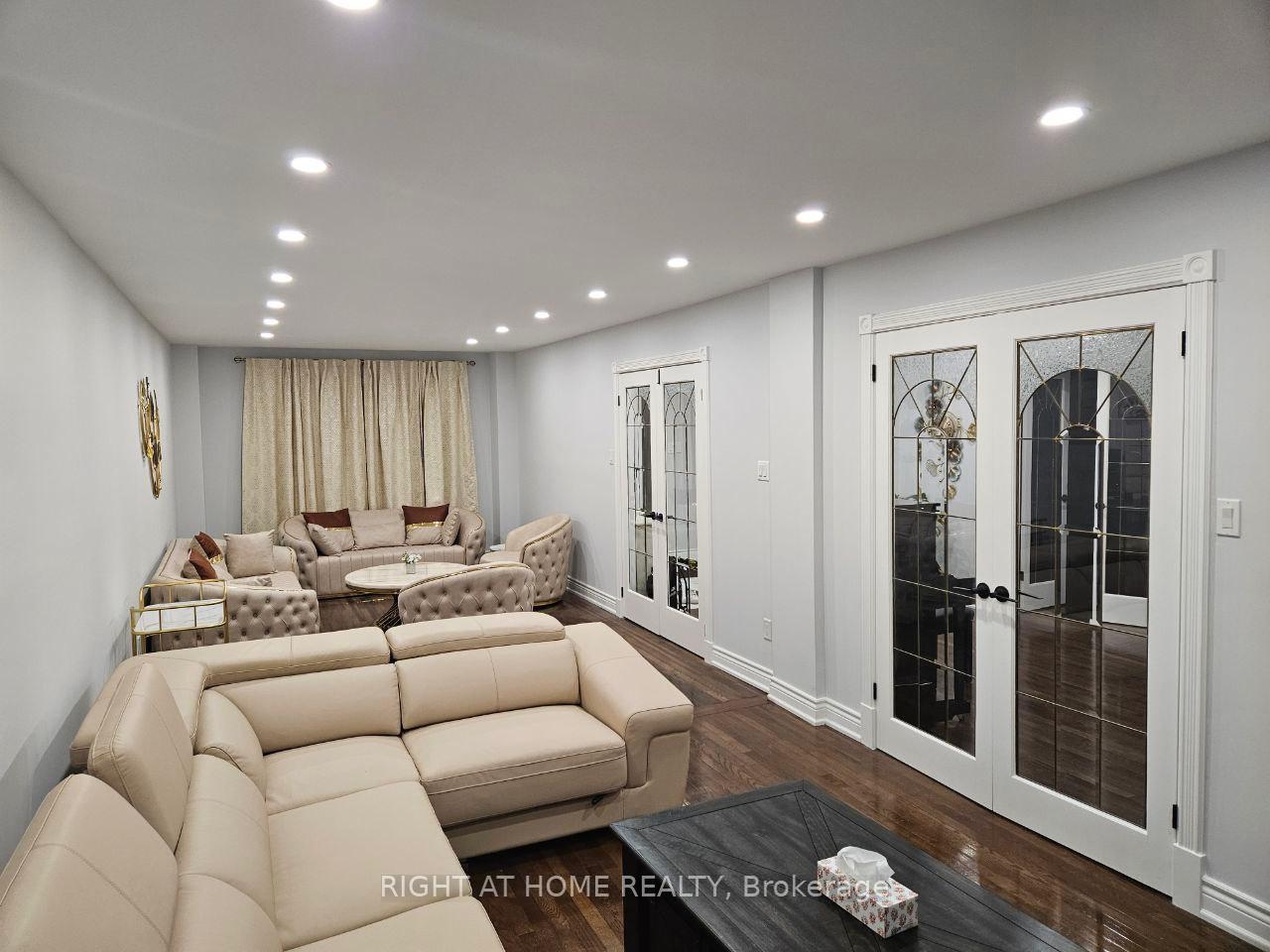 Photo 27 of 273 Mccaffrey Road, Newmarket, Glenway Estates — HOMEH