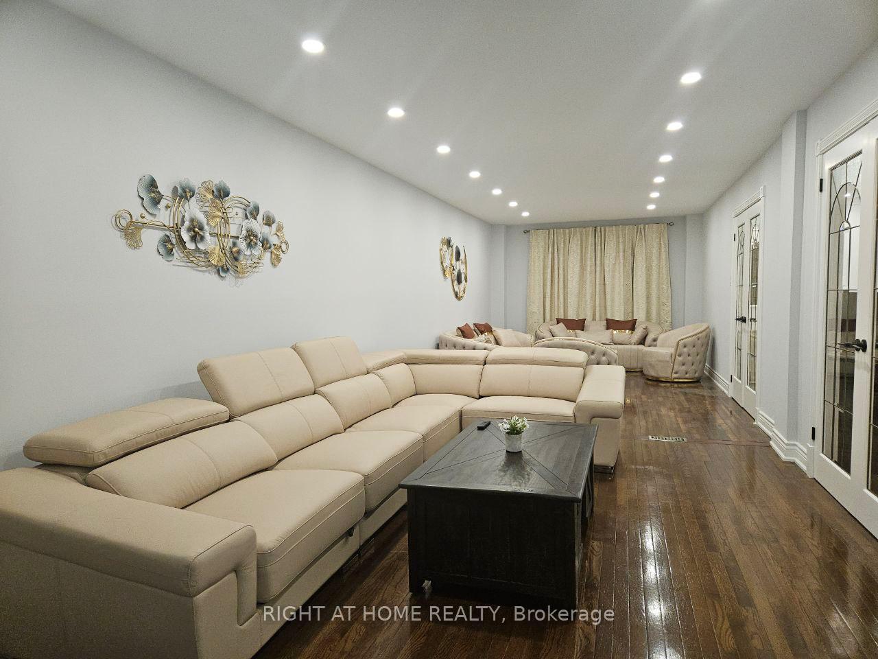 Photo 39 of 273 Mccaffrey Road, Newmarket, Glenway Estates — HOMEH