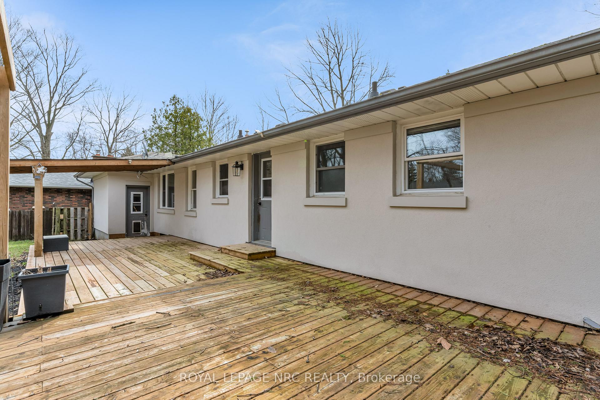 Photo 11 of 87 Canboro Road, Pelham, Fonthill — HOMEH