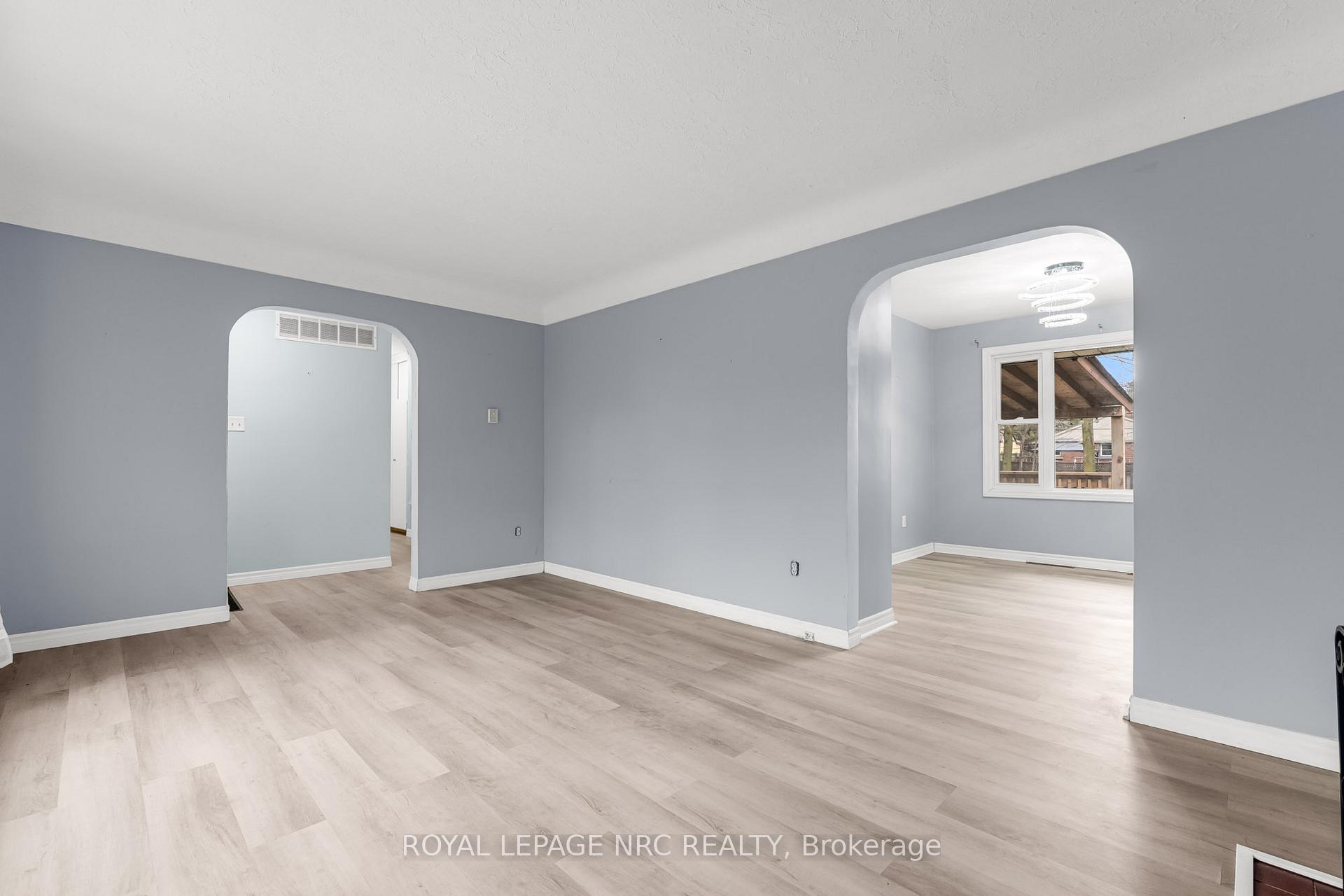 Photo 15 of 87 Canboro Road, Pelham, Fonthill — HOMEH
