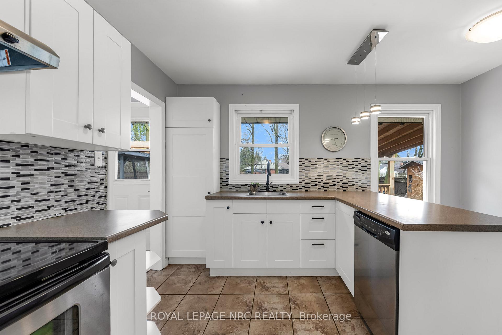 Photo 20 of 87 Canboro Road, Pelham, Fonthill — HOMEH