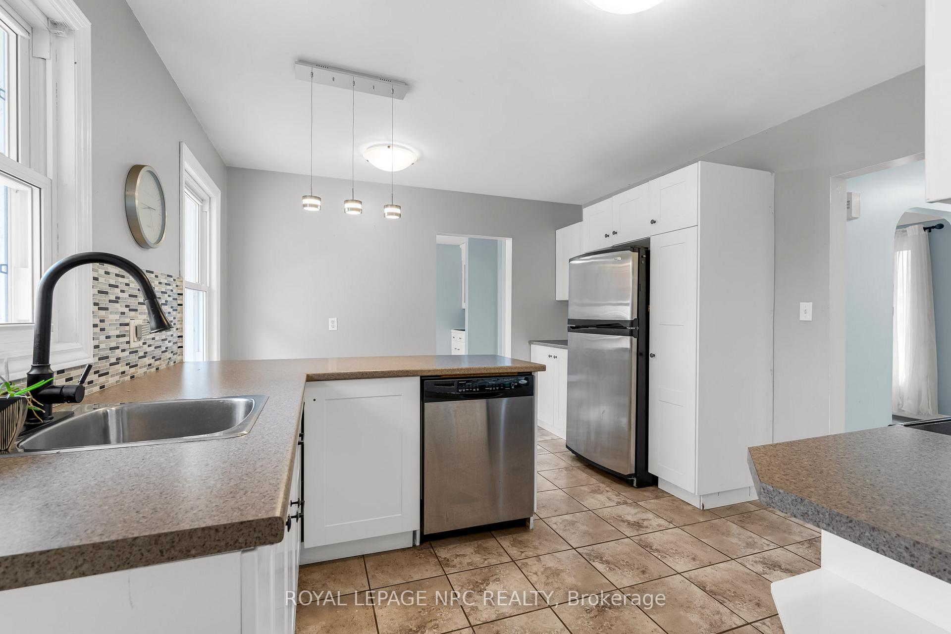 Photo 21 of 87 Canboro Road, Pelham, Fonthill — HOMEH