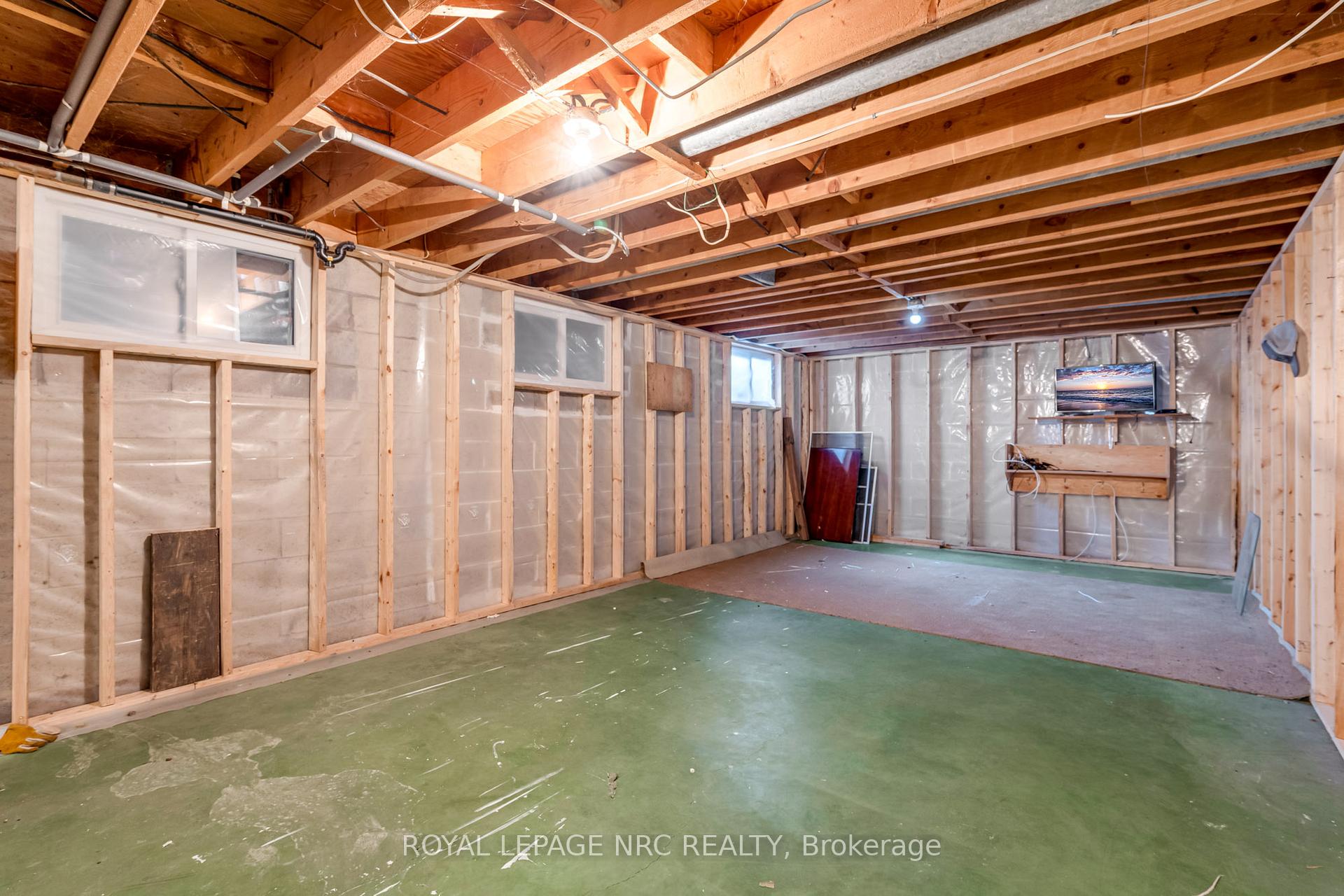 Photo 32 of 87 Canboro Road, Pelham, Fonthill — HOMEH