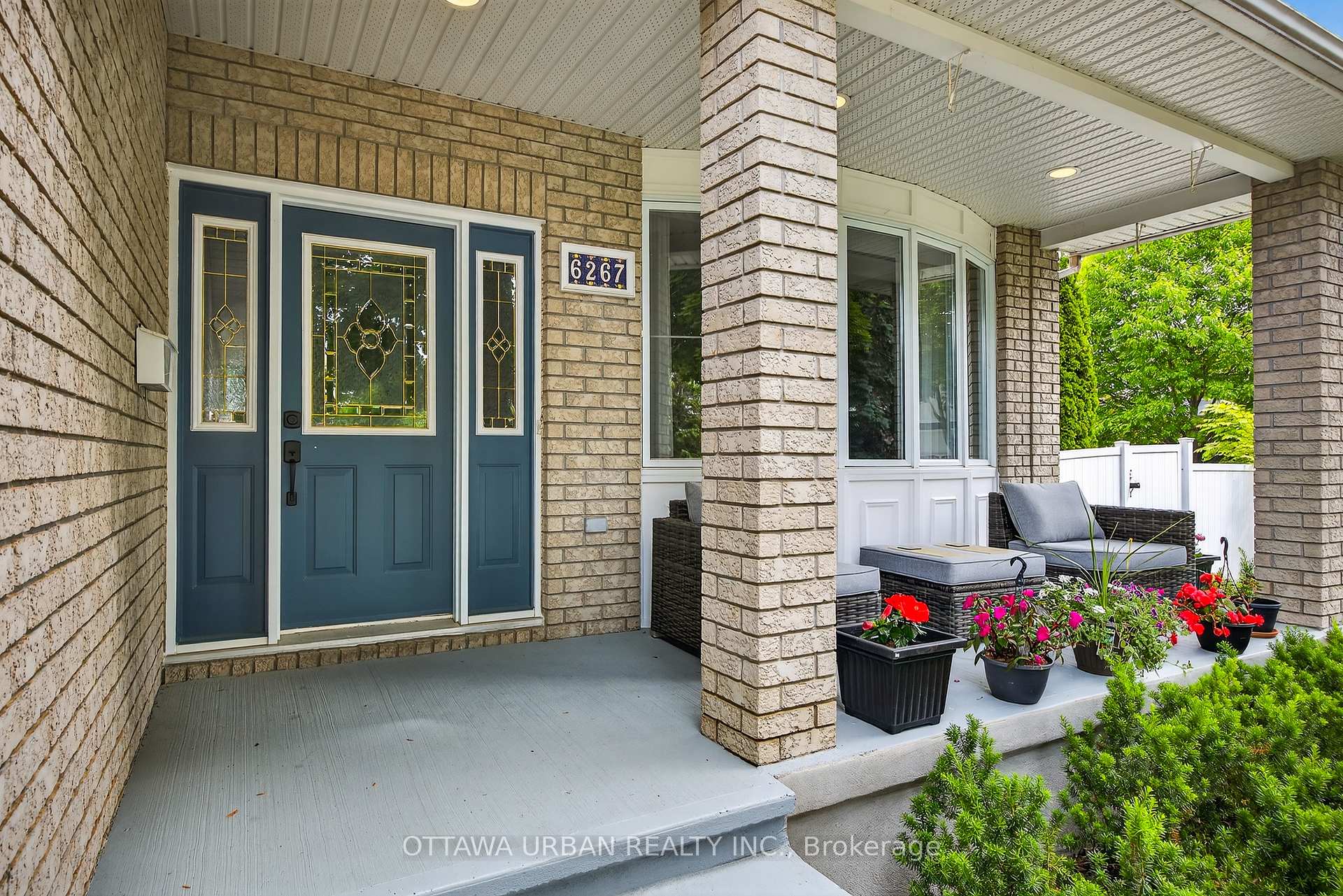 Photo 5 of 6267 Ravine Way, Ottawa, Hiawatha Park/Convent Glen — HOMEH