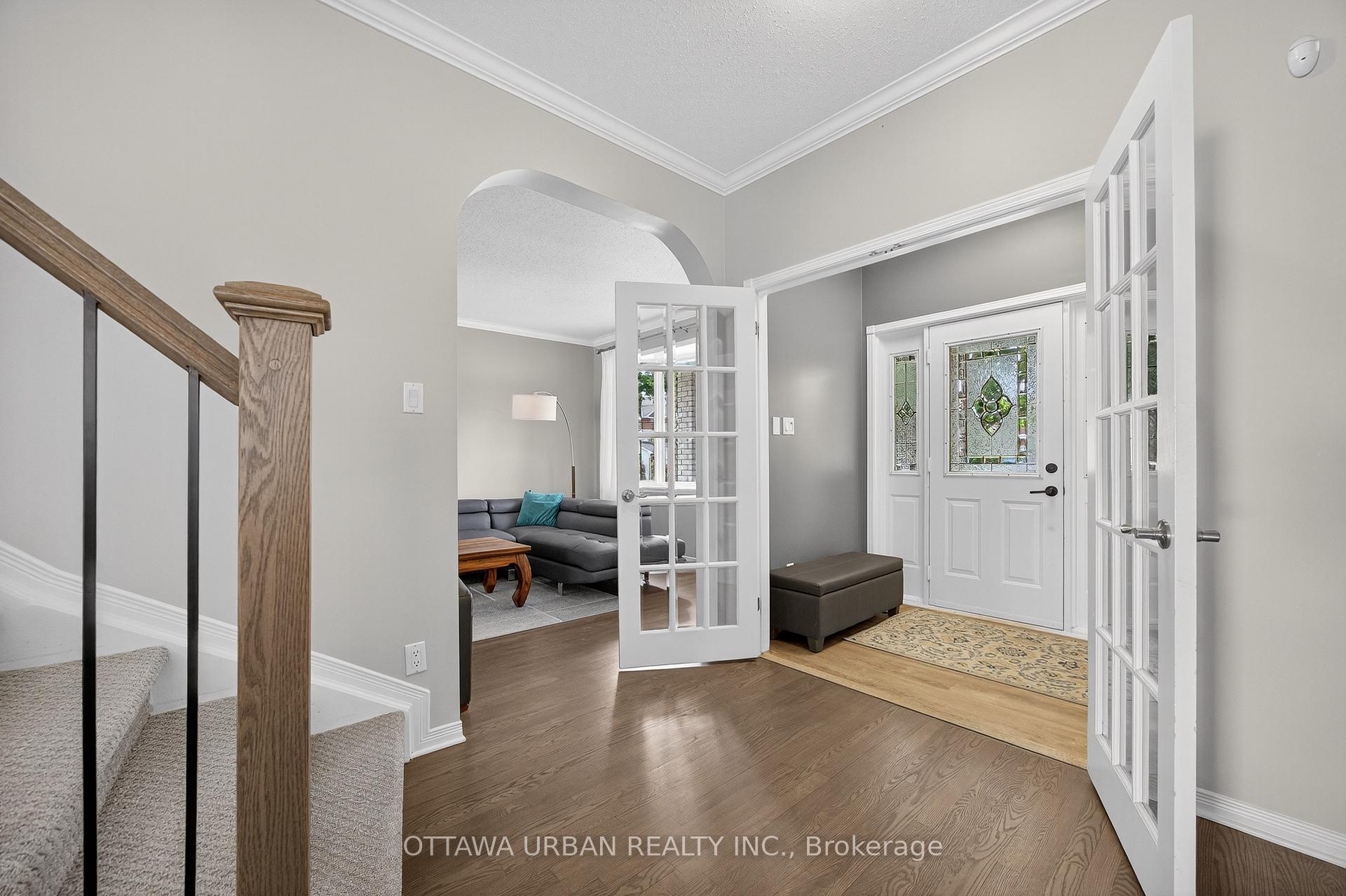 Photo 12 of 6267 Ravine Way, Ottawa, Hiawatha Park/Convent Glen — HOMEH