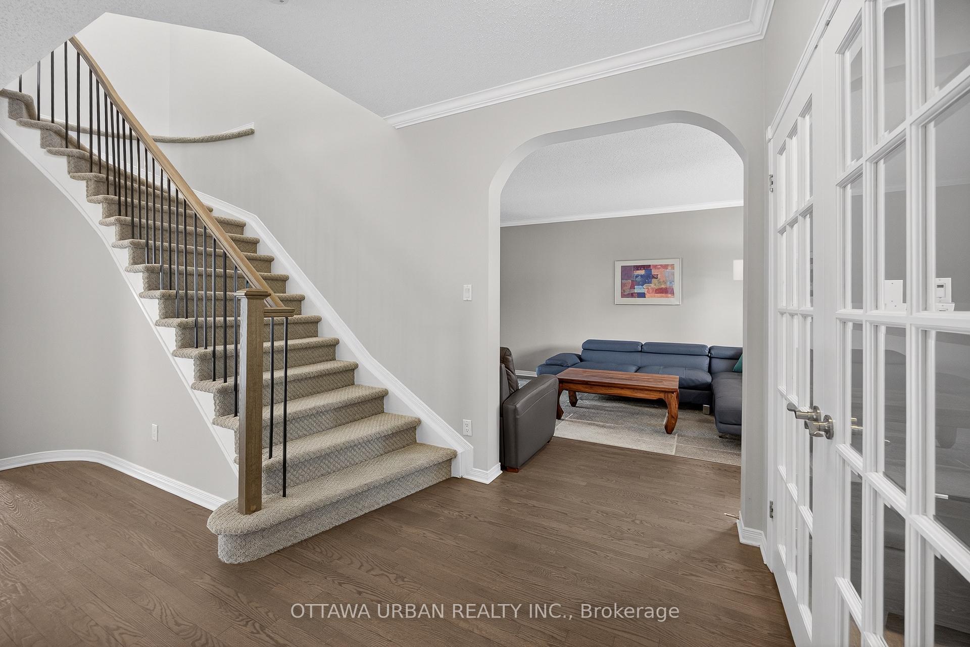Photo 14 of 6267 Ravine Way, Ottawa, Hiawatha Park/Convent Glen — HOMEH
