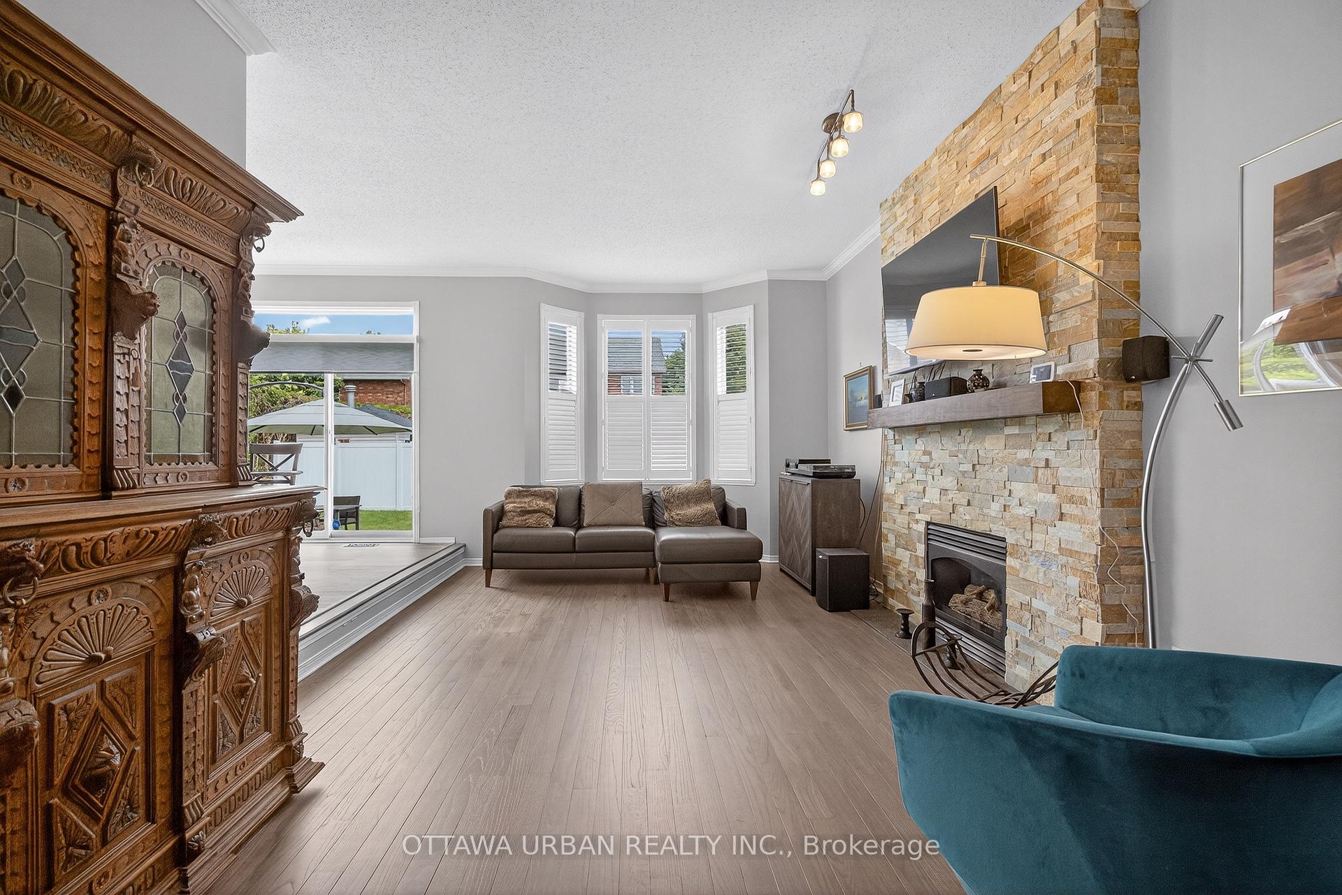 Photo 18 of 6267 Ravine Way, Ottawa, Hiawatha Park/Convent Glen — HOMEH