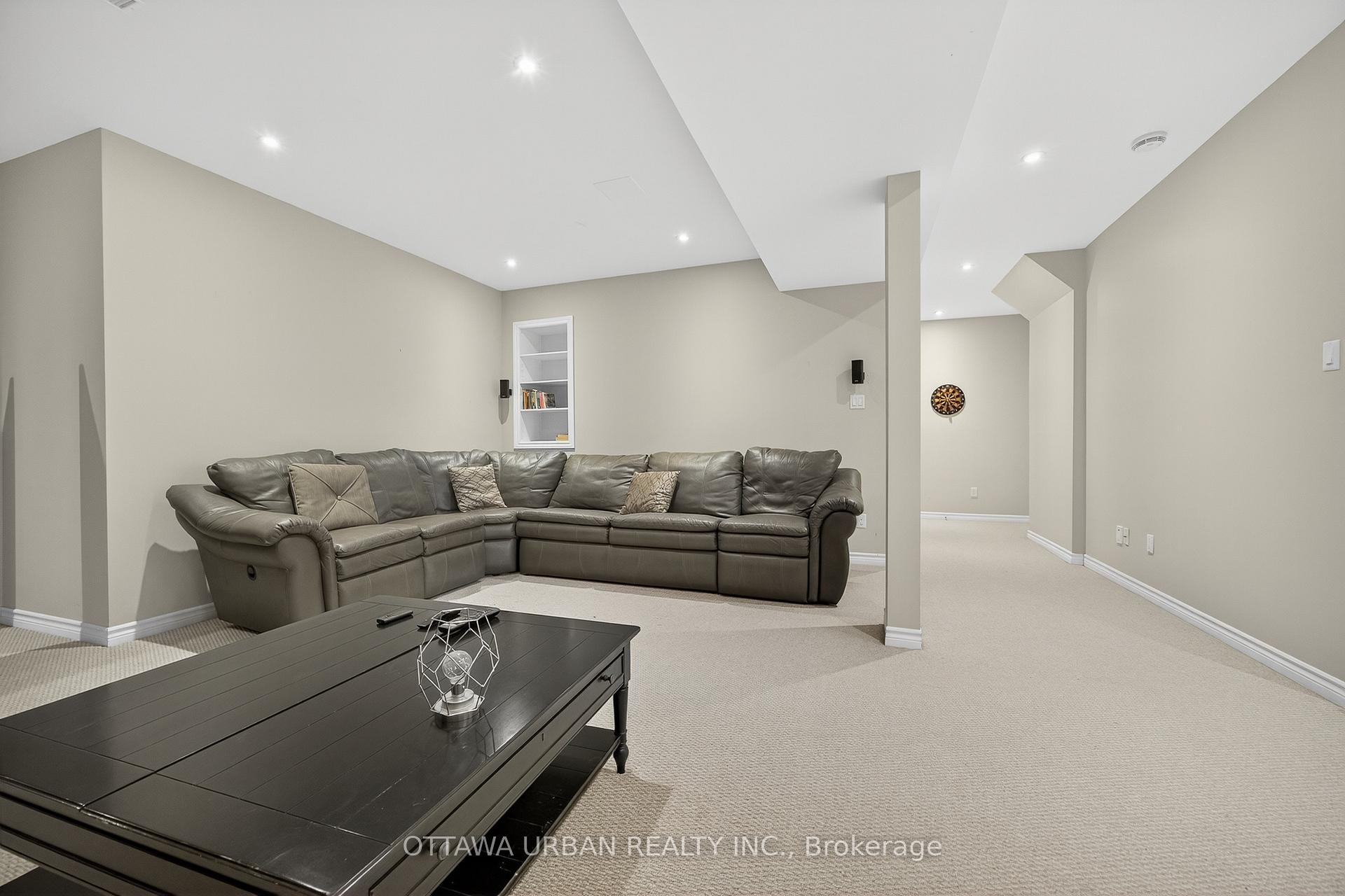 Photo 44 of 6267 Ravine Way, Ottawa, Hiawatha Park/Convent Glen — HOMEH