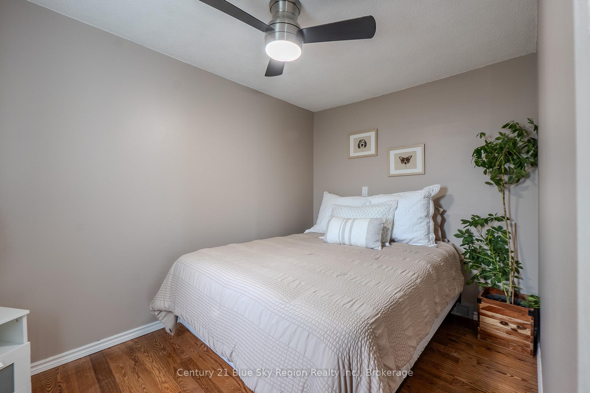Photo 17 of 500 Collins Drive, North Bay, Airport — HOMEH