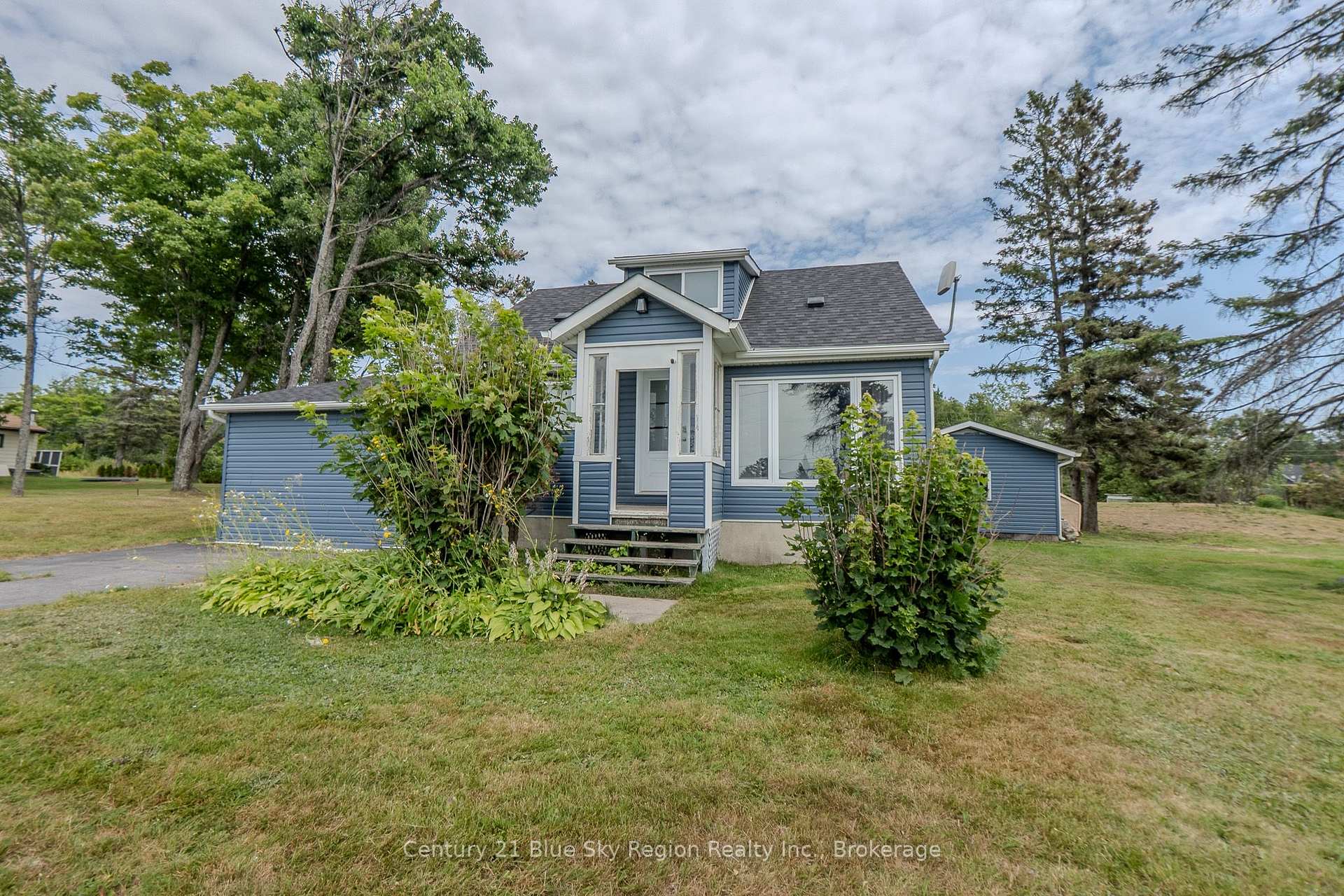 Photo 36 of 500 Collins Drive, North Bay, Airport — HOMEH