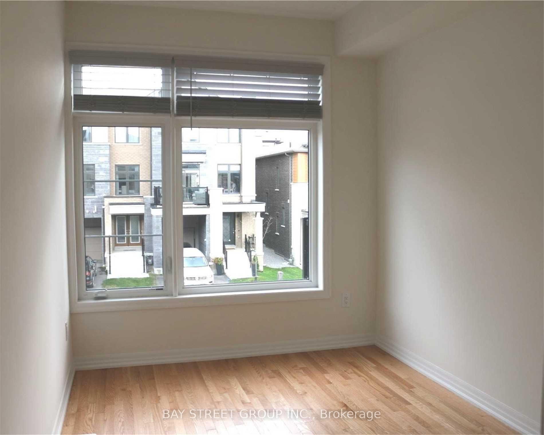 Photo 3 of 157 Tango Crescent, Newmarket, Woodland Hill — HOMEH