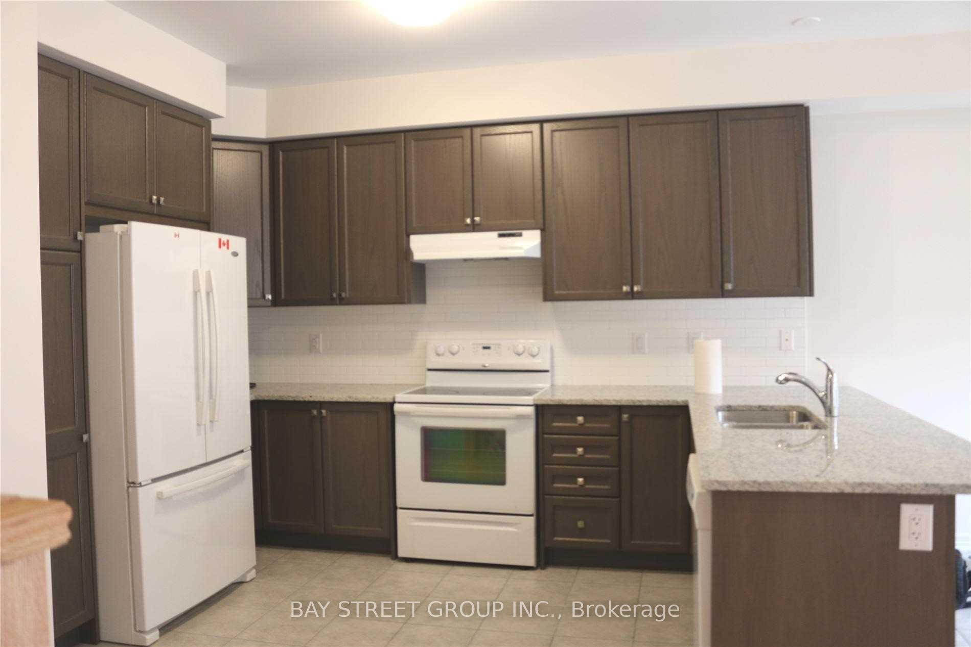 Photo 6 of 157 Tango Crescent, Newmarket, Woodland Hill — HOMEH