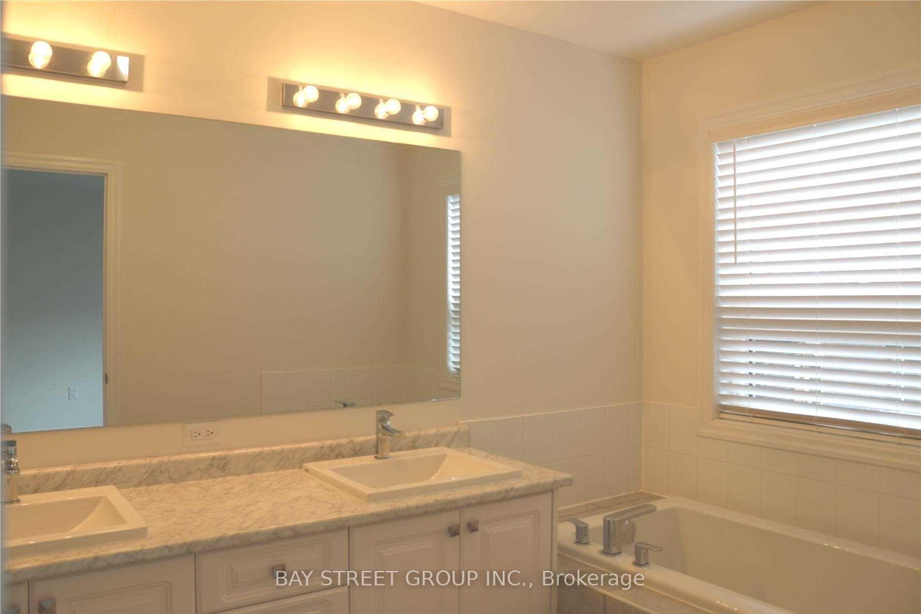 Photo 16 of 157 Tango Crescent, Newmarket, Woodland Hill — HOMEH