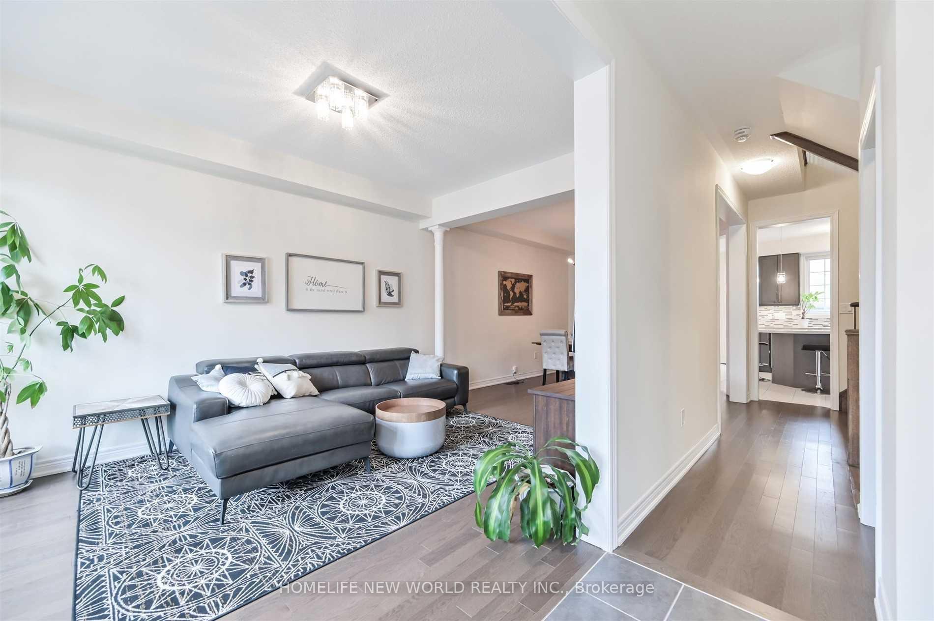 Photo 2 of 14 London Plane Drive, Markham, Berczy — HOMEH